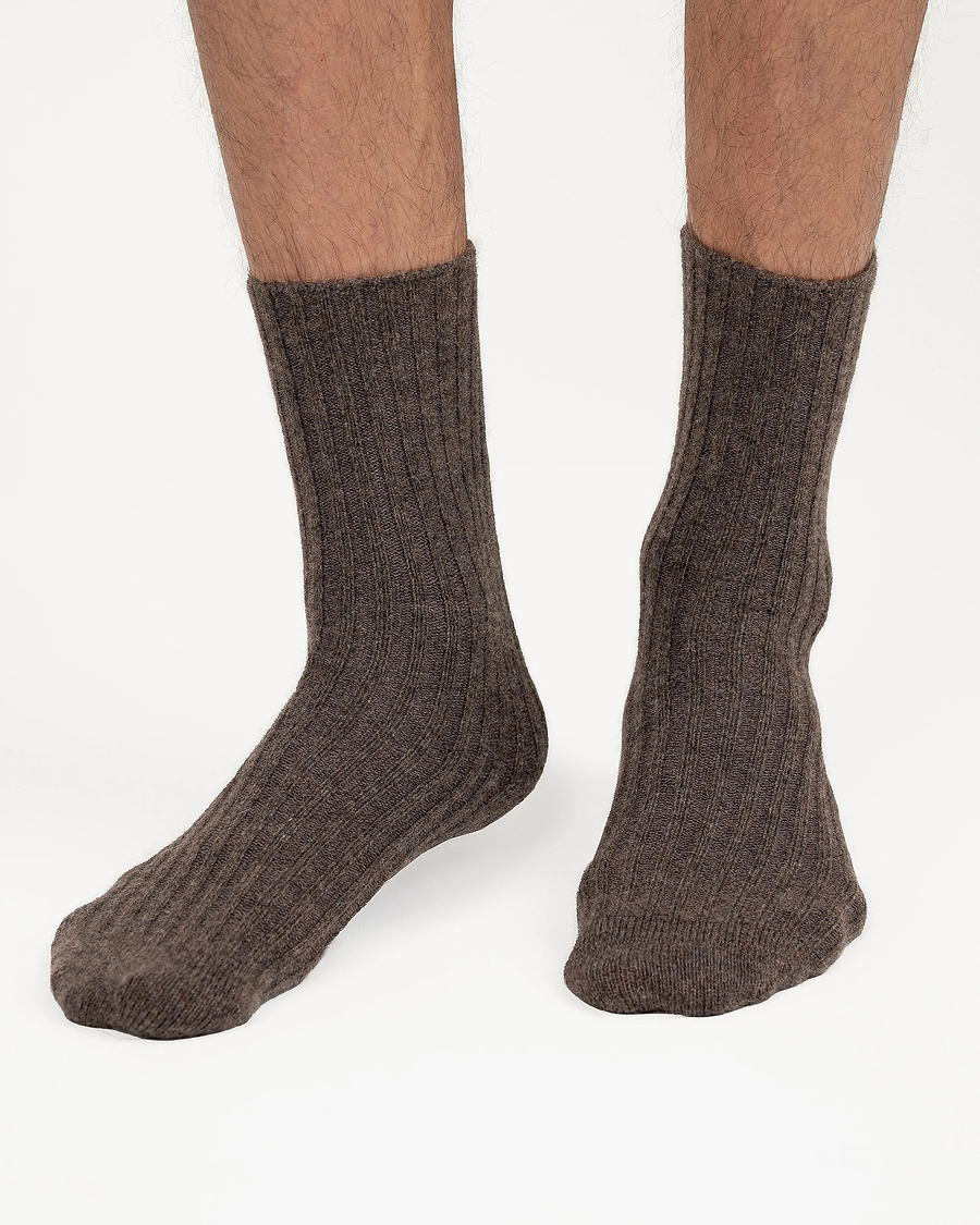 Men's Essential Socks - Brown