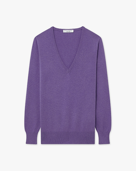 Women's Essential V-Neck Sweater - Lavender - Archive