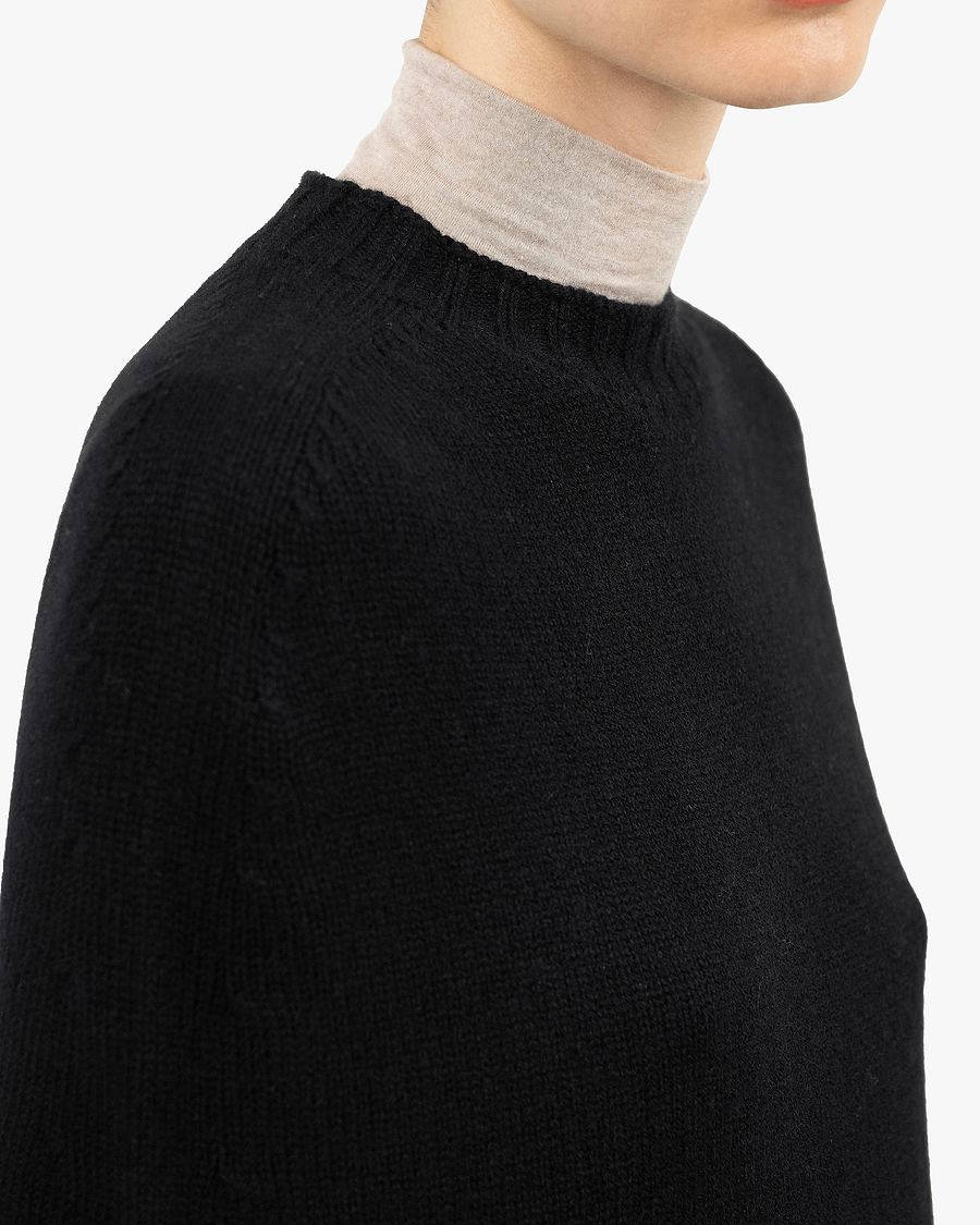 Crew Neck Cape - Black Cashmere