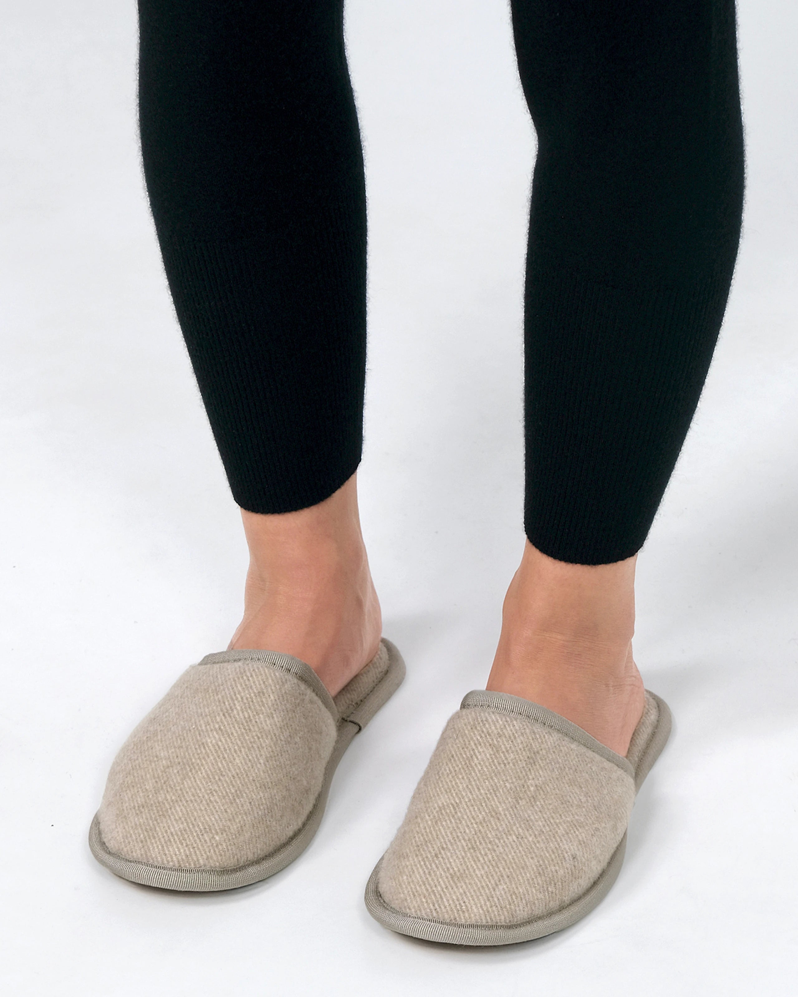 Alphea Slippers - Beige Cashmere