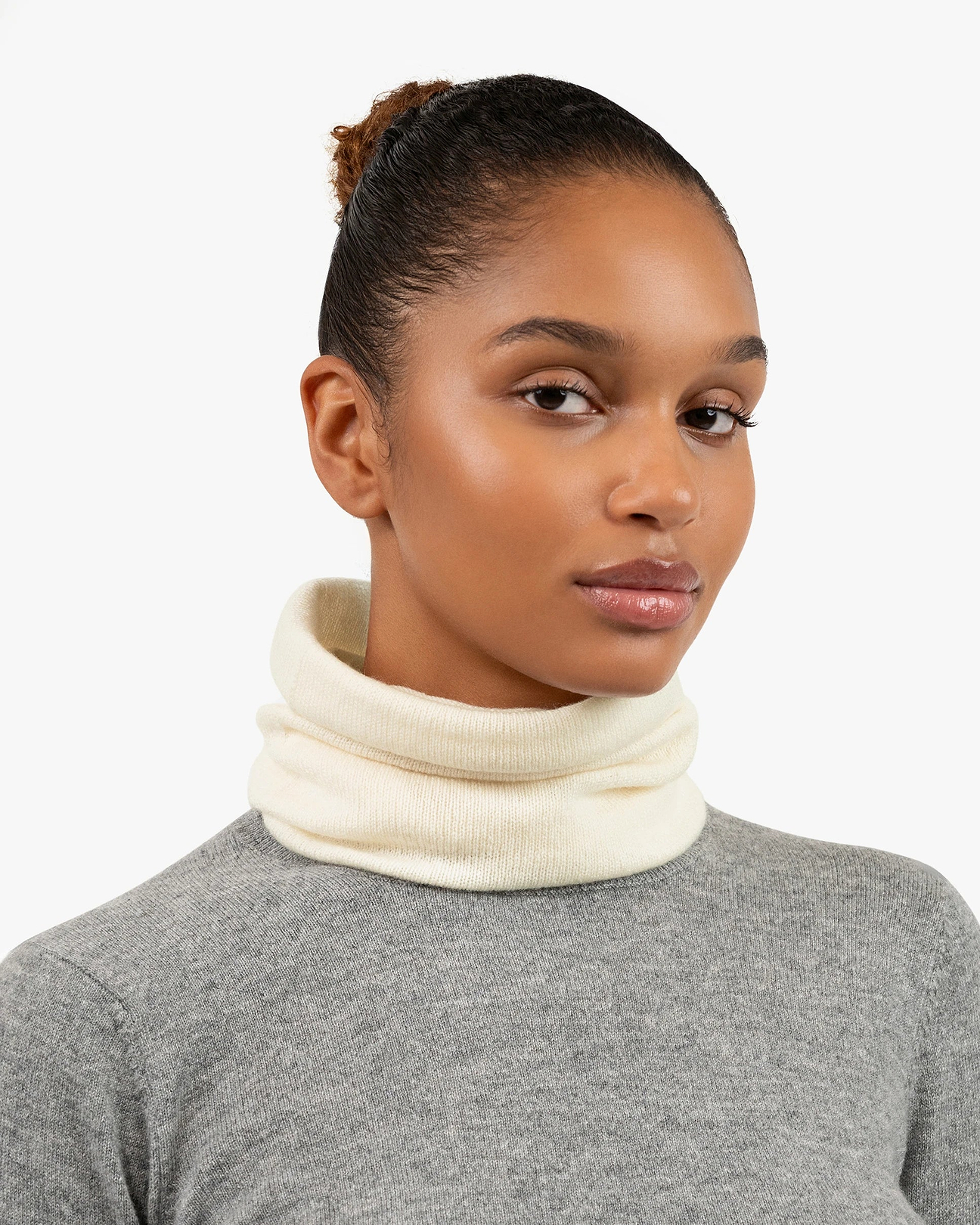 Essential Cashmere Neck Warmer - White | MaisonCashmere