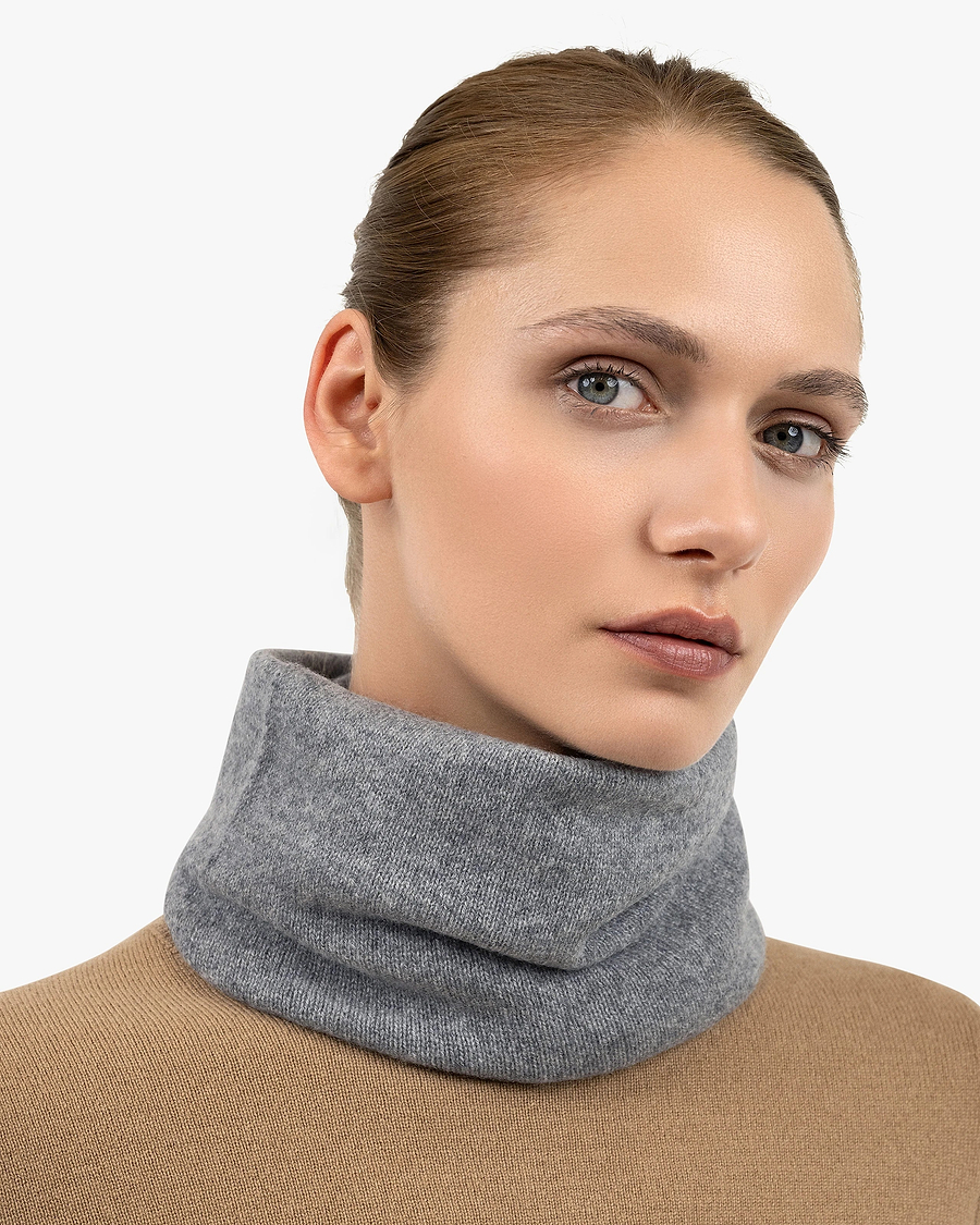 Essential Neck Warmer - Medium Grey Cashmere