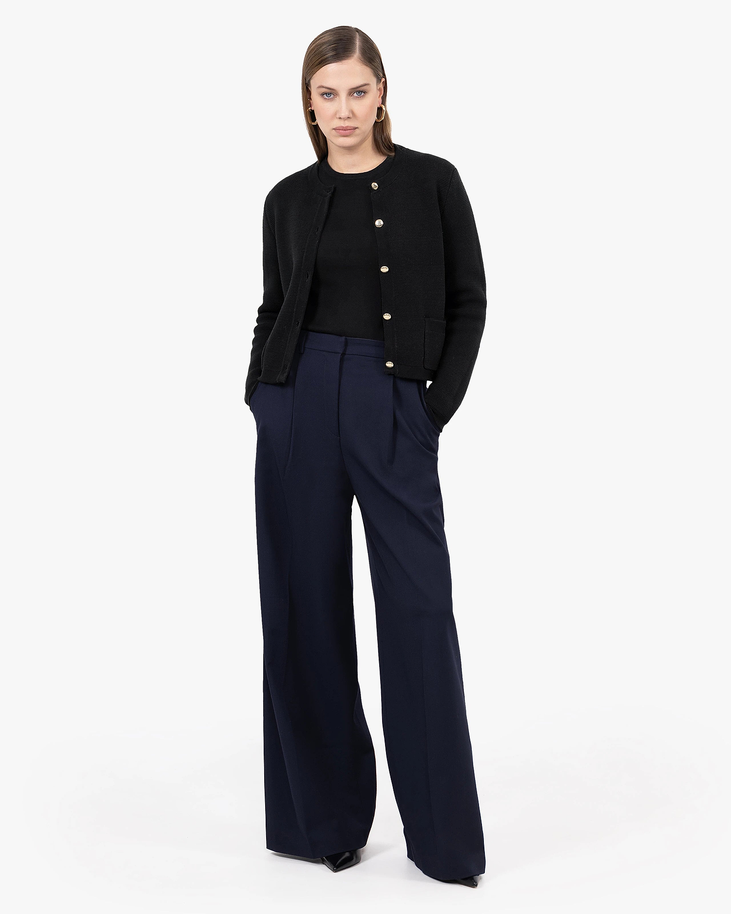 Oasi Crew Neck Cardigan - Black Cotone