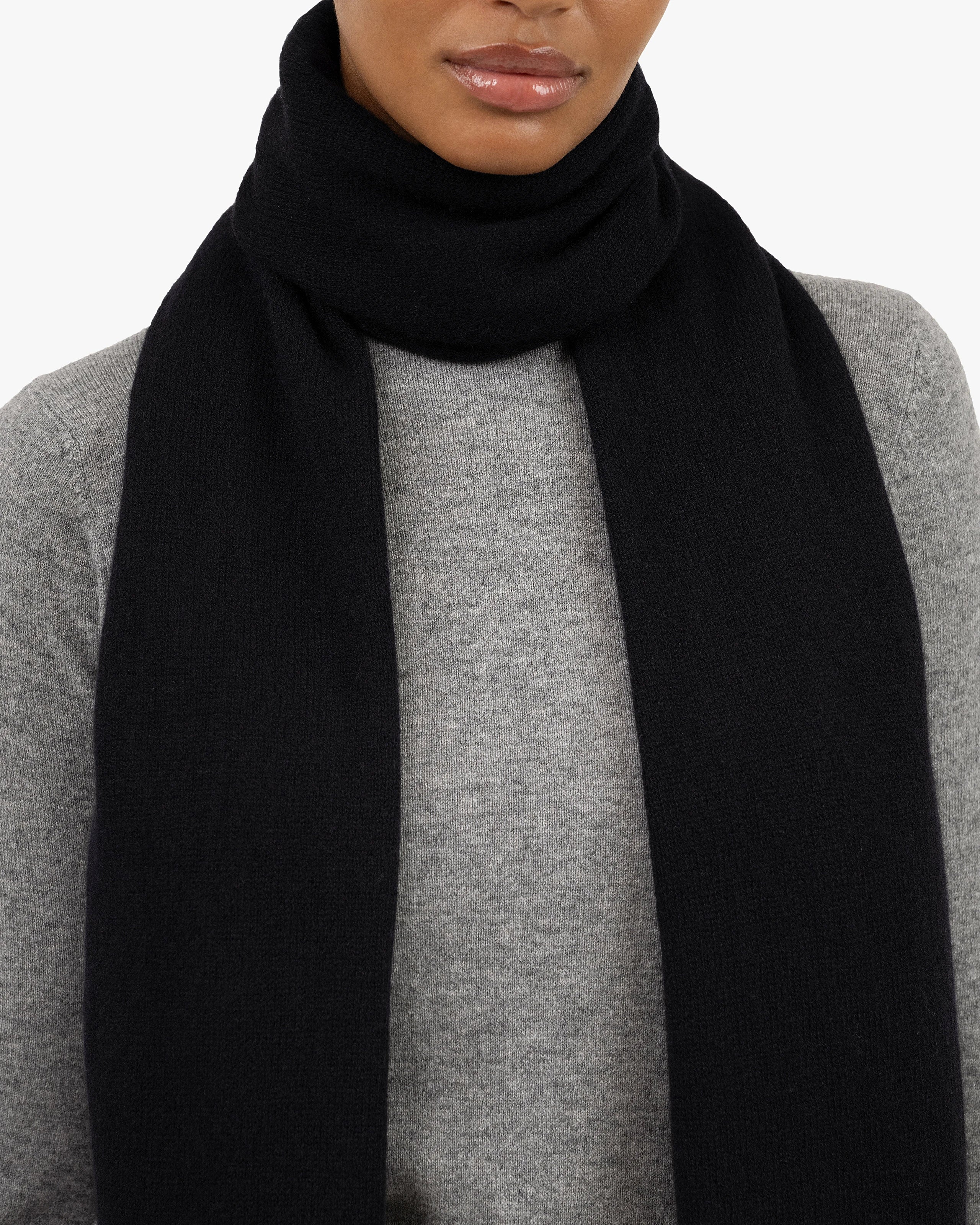 Lightness Maxi Scarf - Black Cashmere