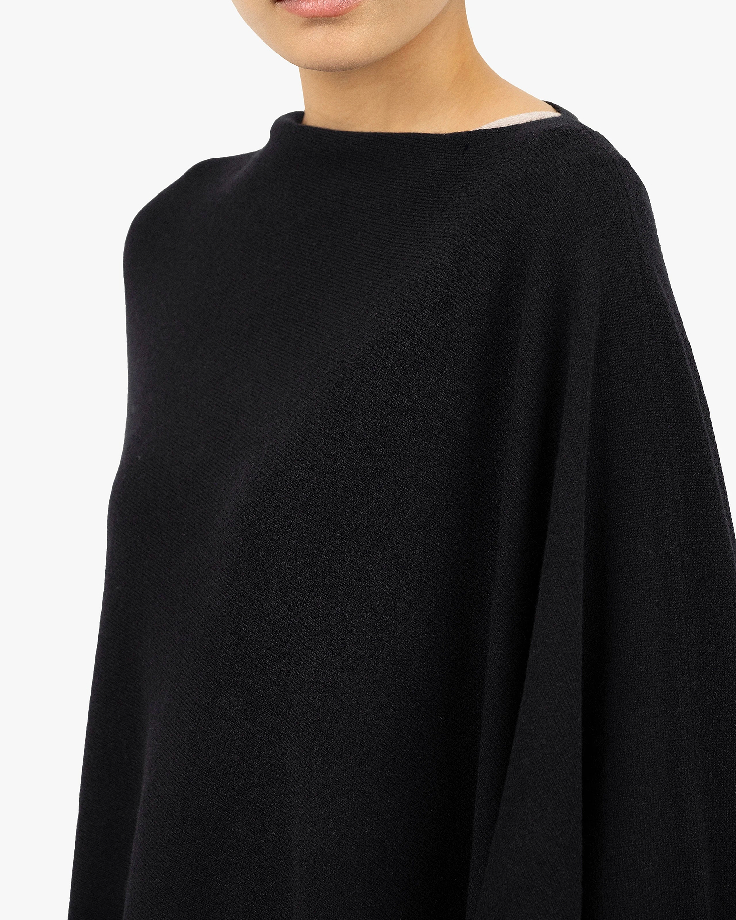 Mayfair Poncho - Black Cashmere