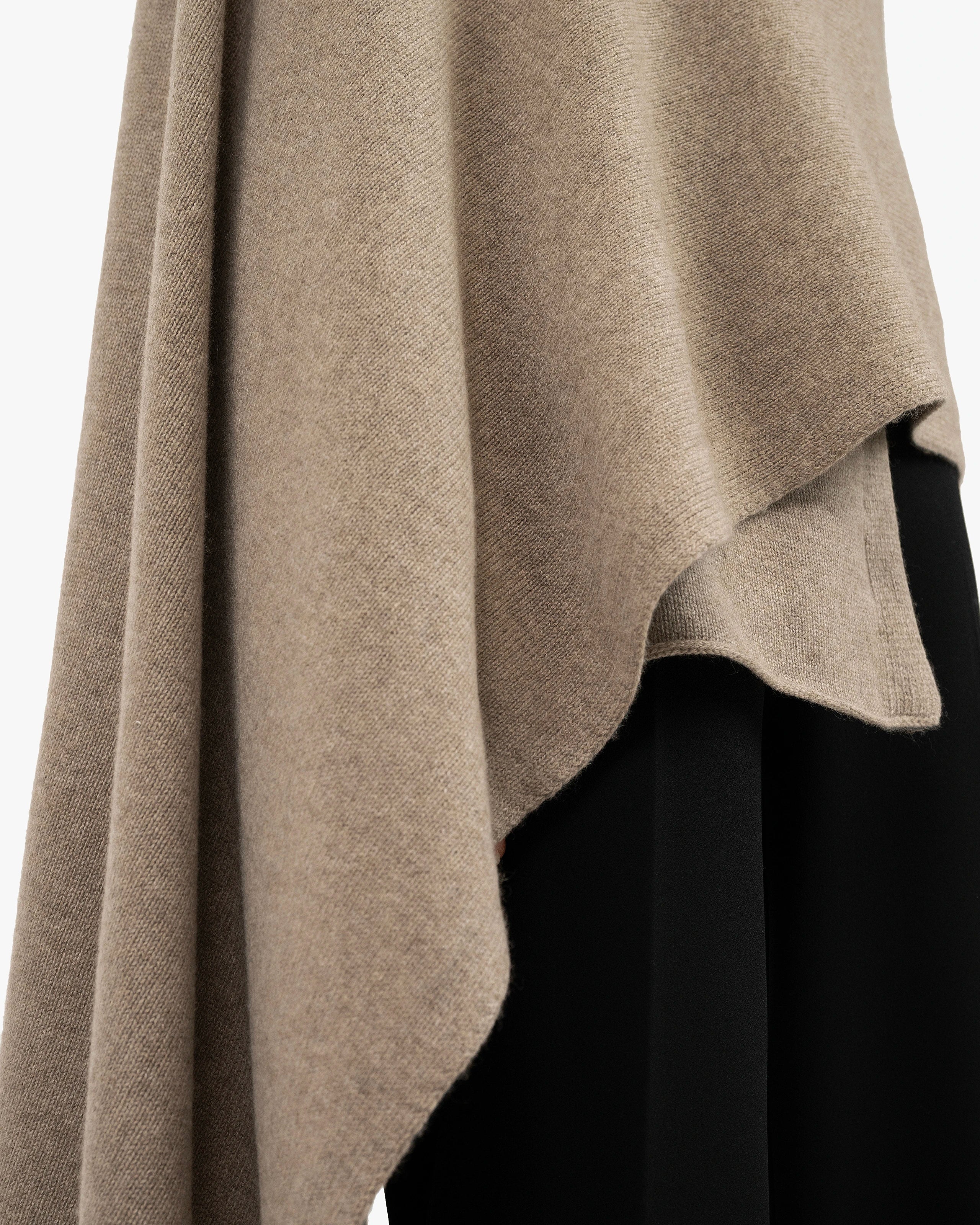 Courmayeur Maxi Wrap - Taupe Cashmere