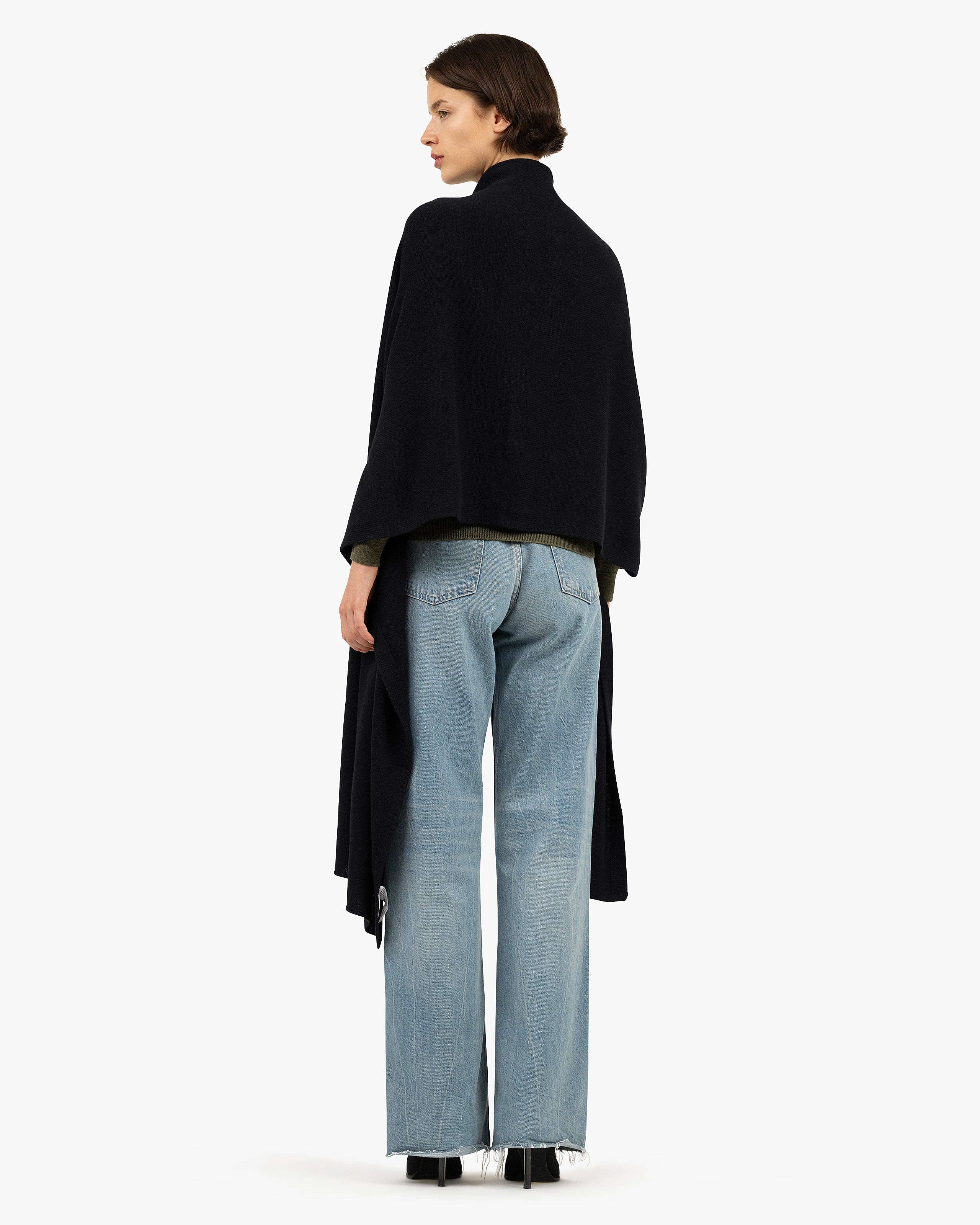 Courmayeur Maxi Wrap - Black Cashmere