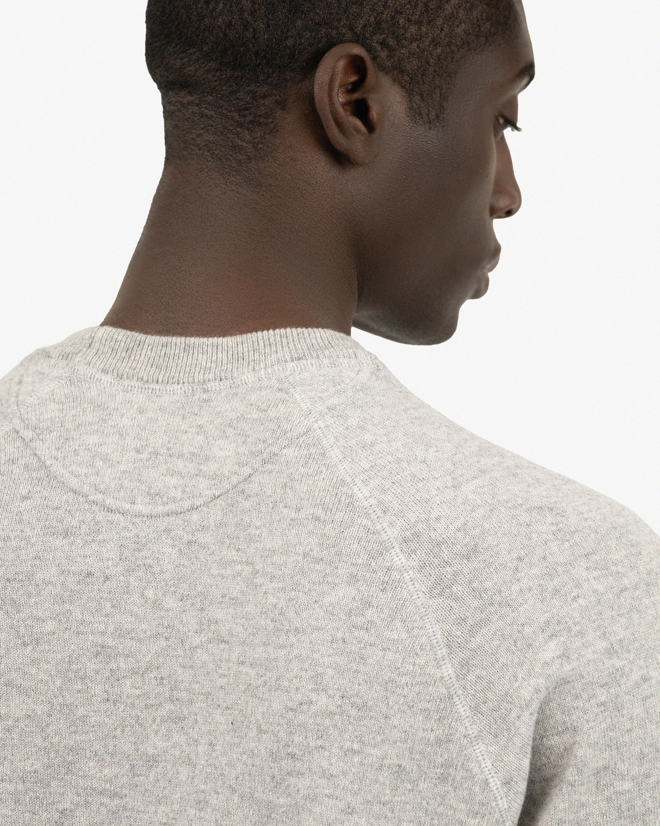 Men's Arcore Raglan Crew Neck Sweater - Light Grey Cashmere