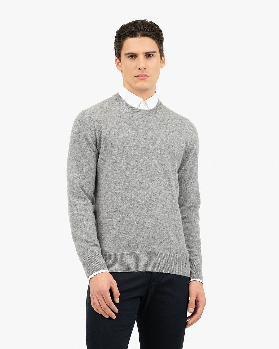 Men's Classic Crew Neck Sweater - Medium Grey Cashmere