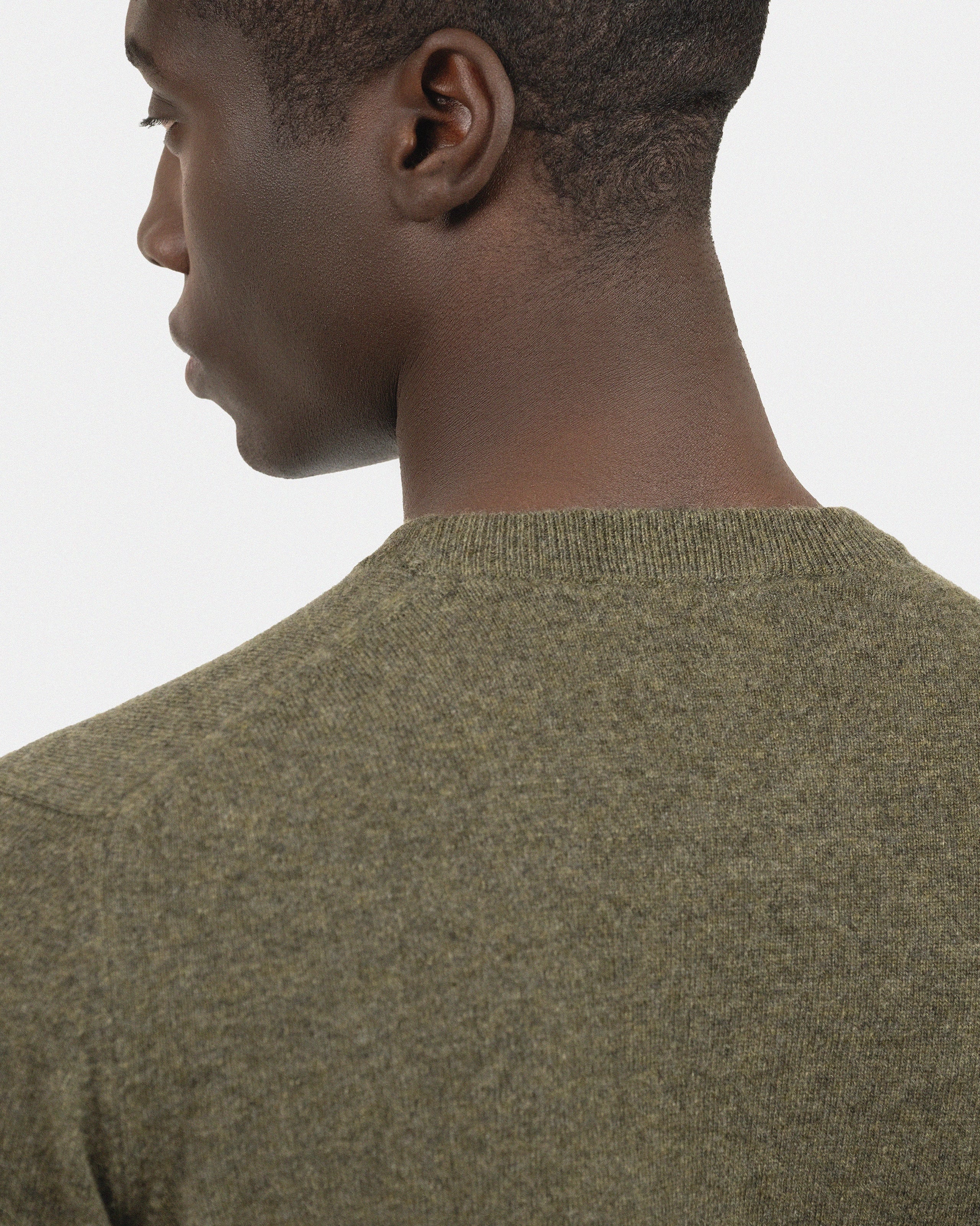 Men's Classic Crew Neck Sweater - Green Cashmere