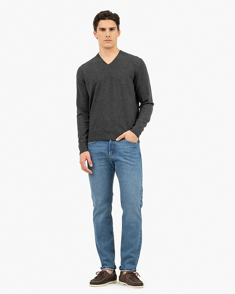 Men's Classic V-Neck Sweater - Charcoal Cashmere