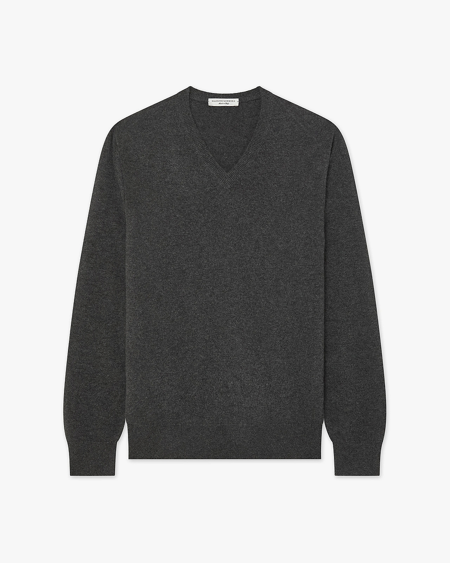 Men's Classic V-Neck Sweater - Charcoal Cashmere