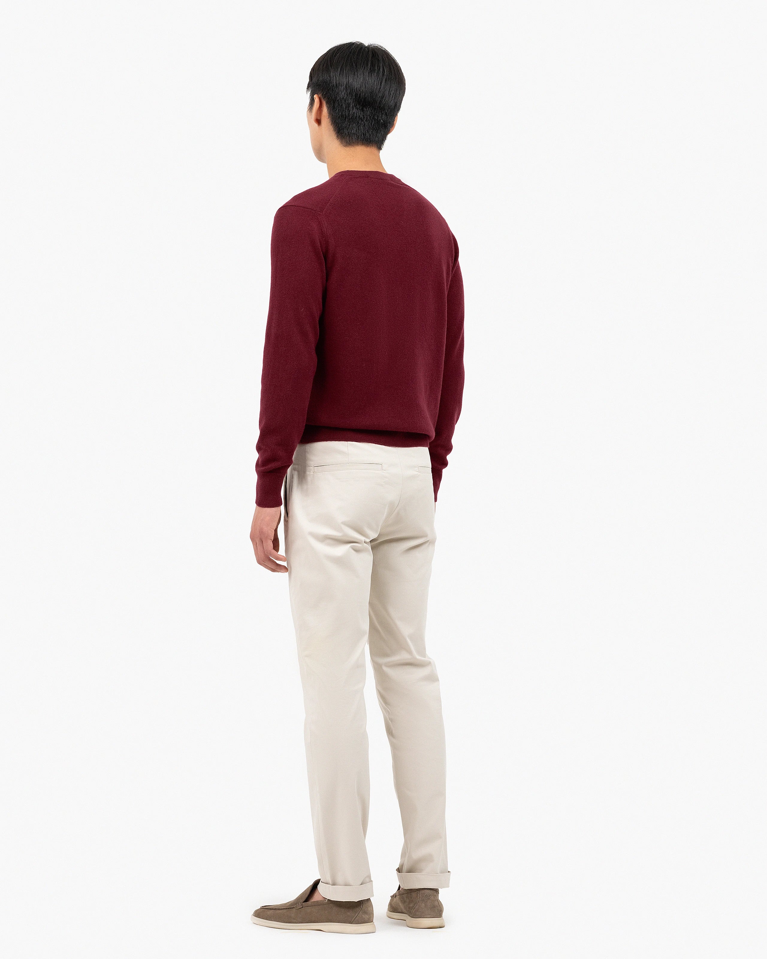Men's Classic V-Neck Sweater - Bordeaux Cashmere