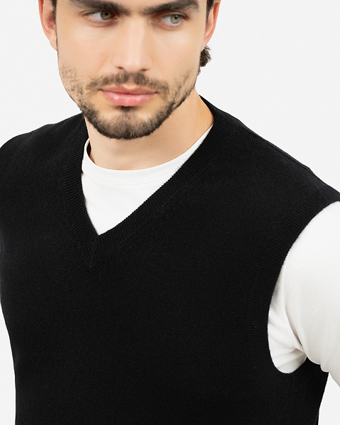 Men's Classic V-Neck Vest - Black Cashmere
