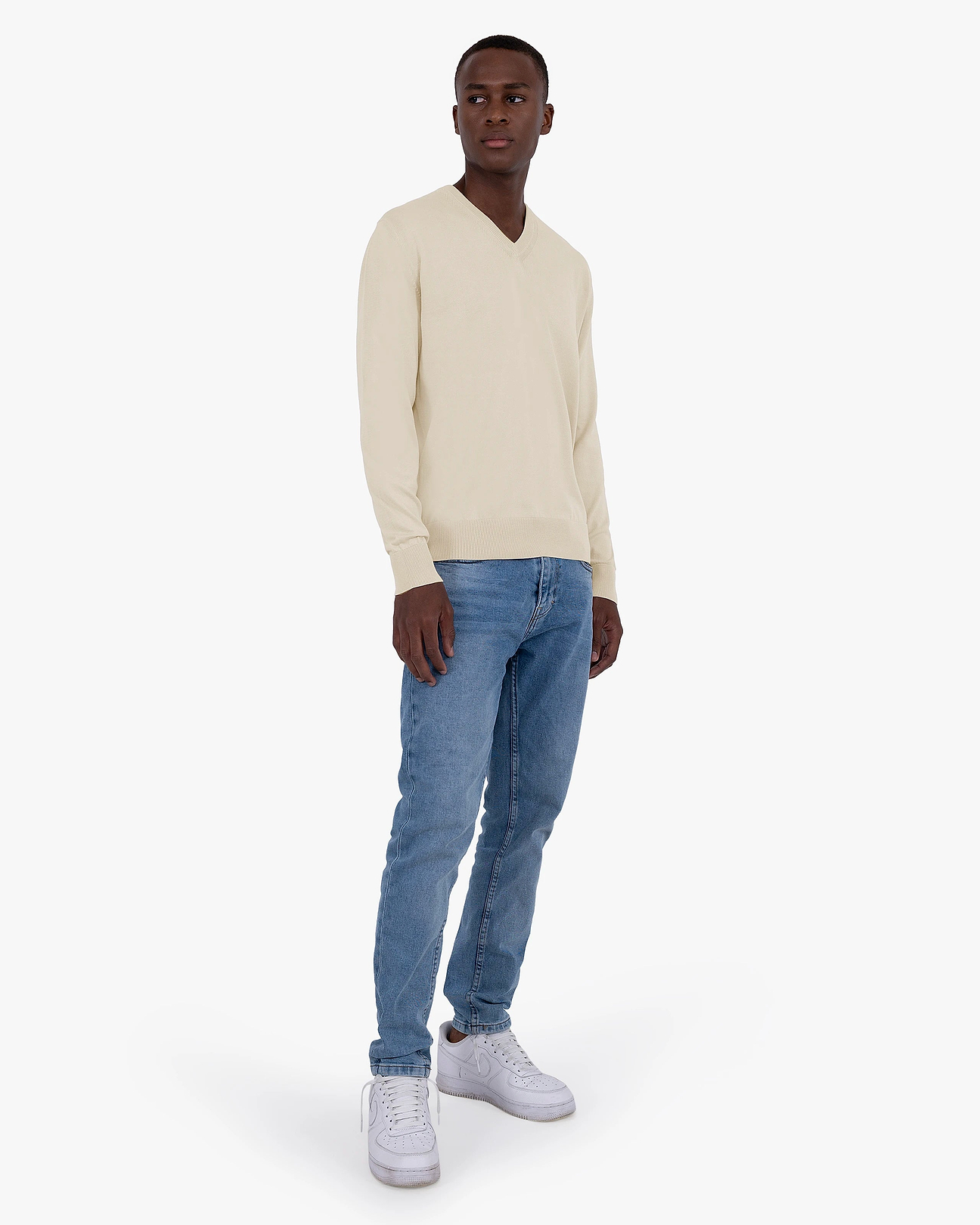 Men's Giza Cotton V-Neck Sweater - Beige | MaisonCashmere