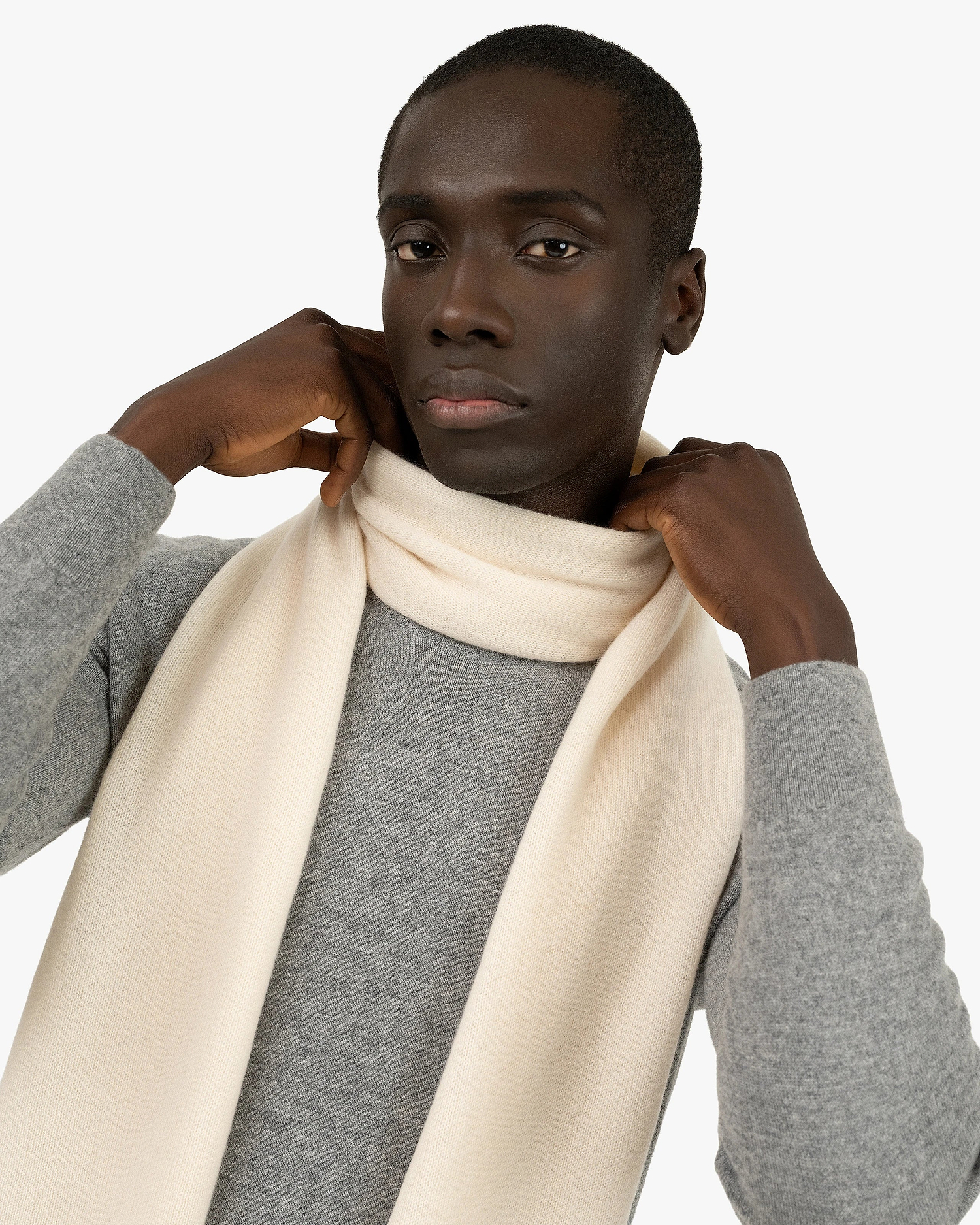 Men's Essential Maxi Scarf - White Cashmere