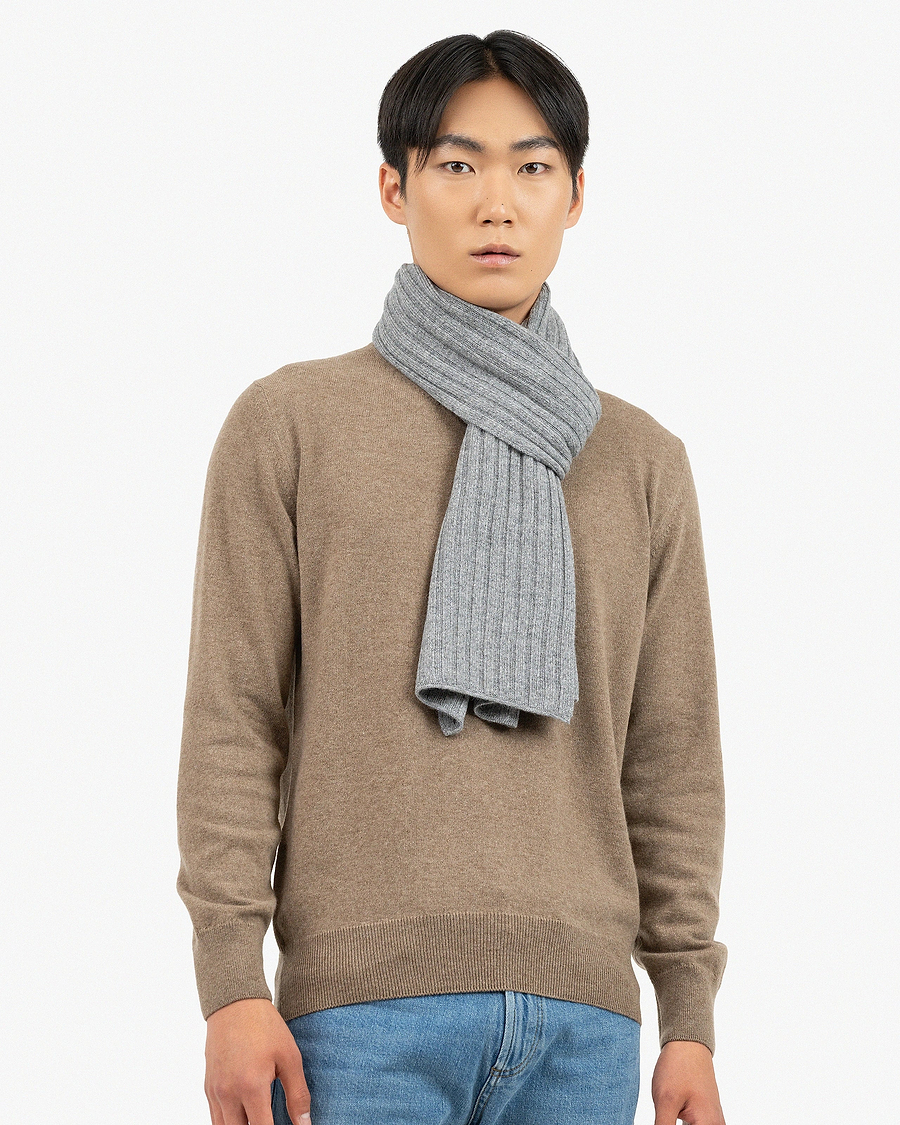 Men's Ribbed Scarf - Medium Grey Cashmere