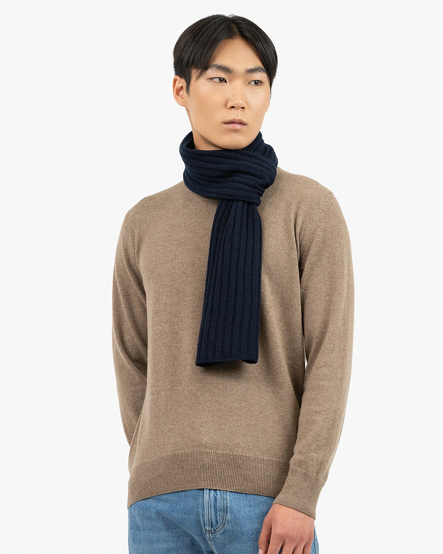 Men's Ribbed Scarf - Night Blue Cashmere