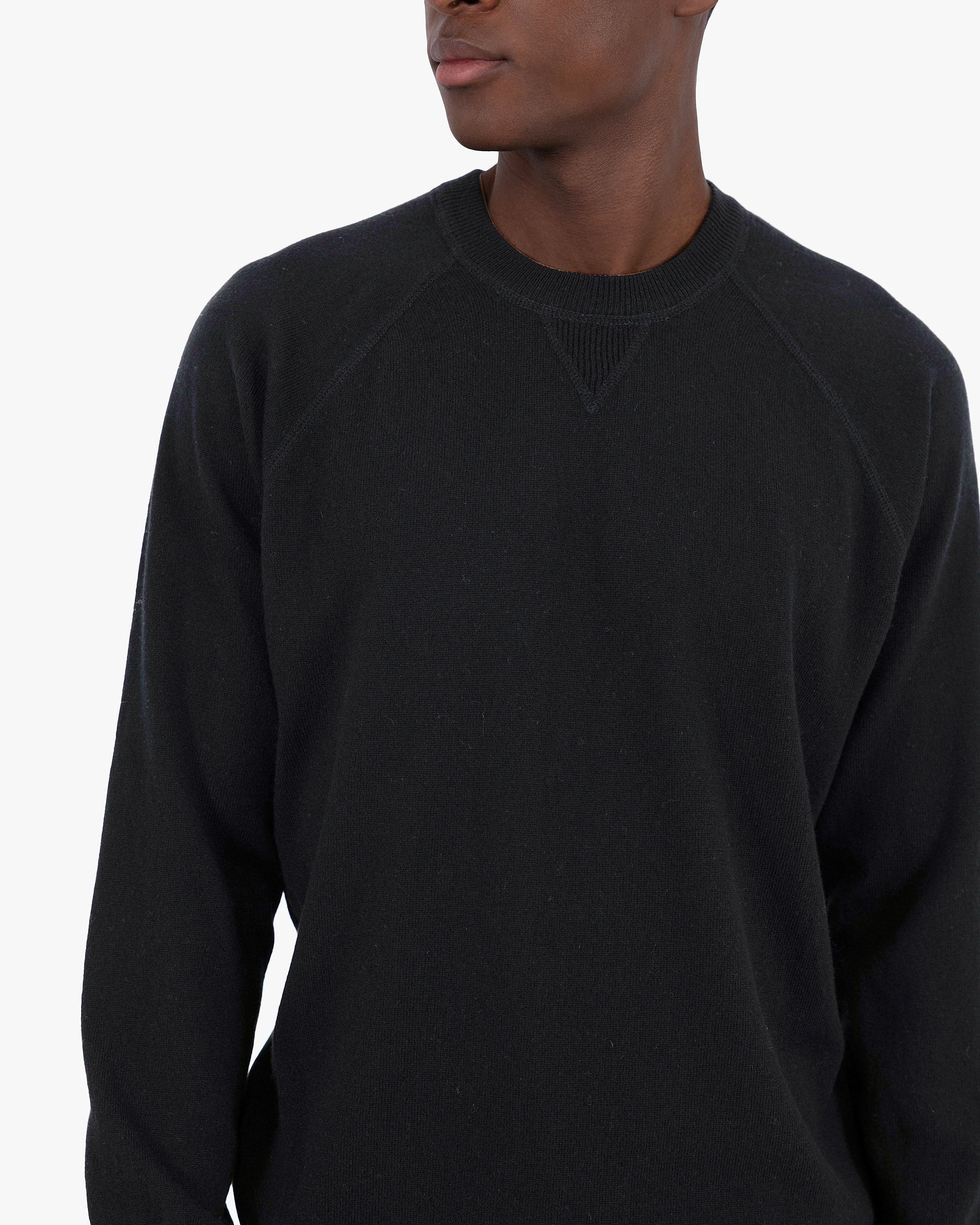 Men's Saxon Raglan Crew Neck Sweater - Black Merino