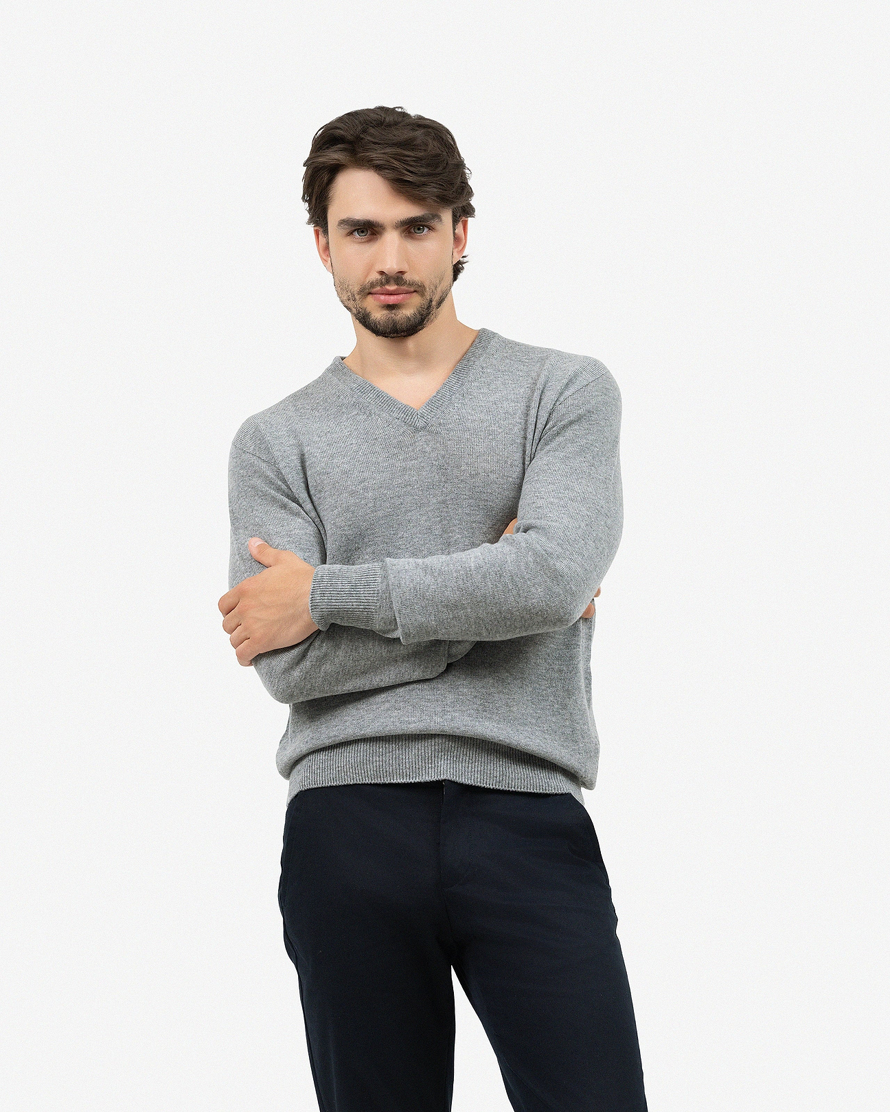 Men's Saxon Merino V-Neck Sweater - Medium Grey | MaisonCashmere