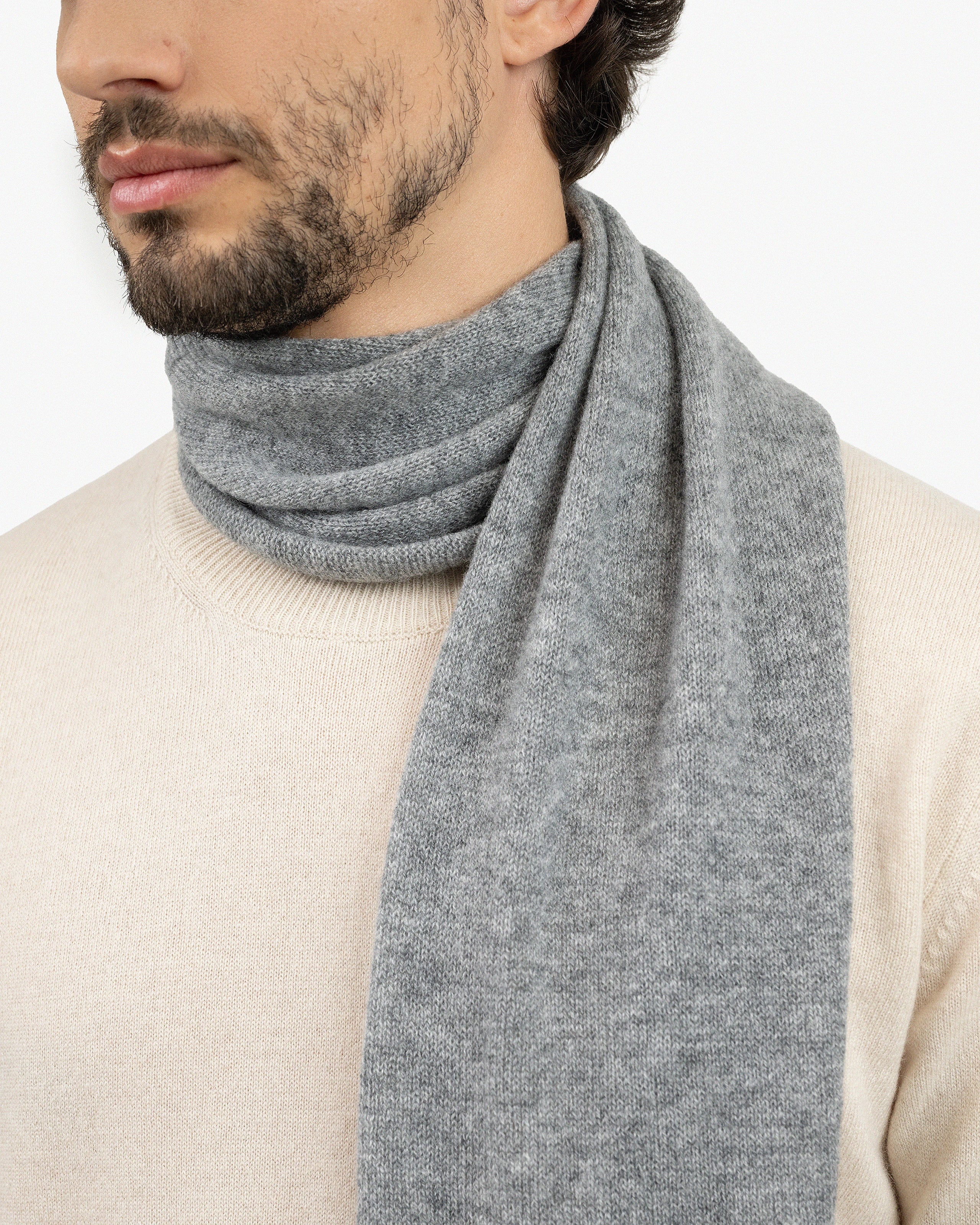 mens-scarf-essential-cashmere-
