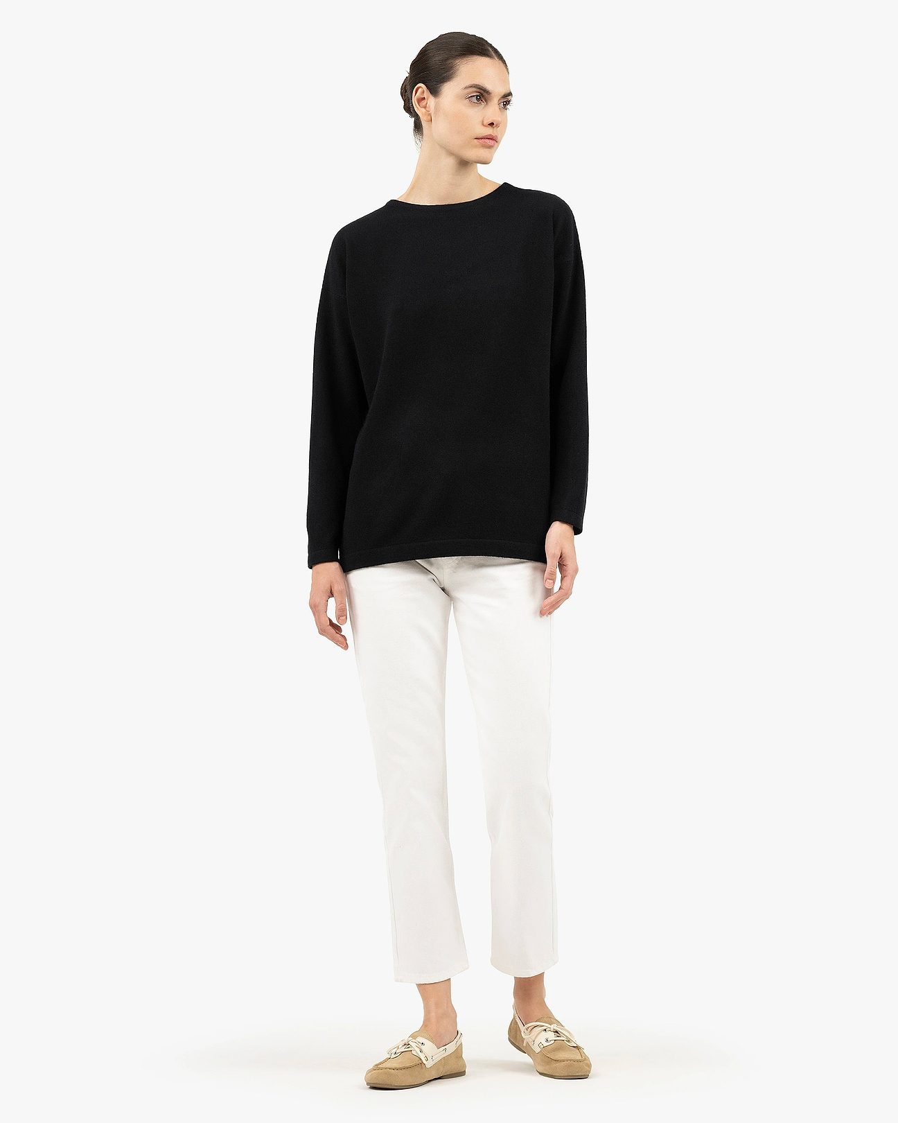 Women's Mollis Cashmere Boat Neck Sweater - Black | MaisonCashmere