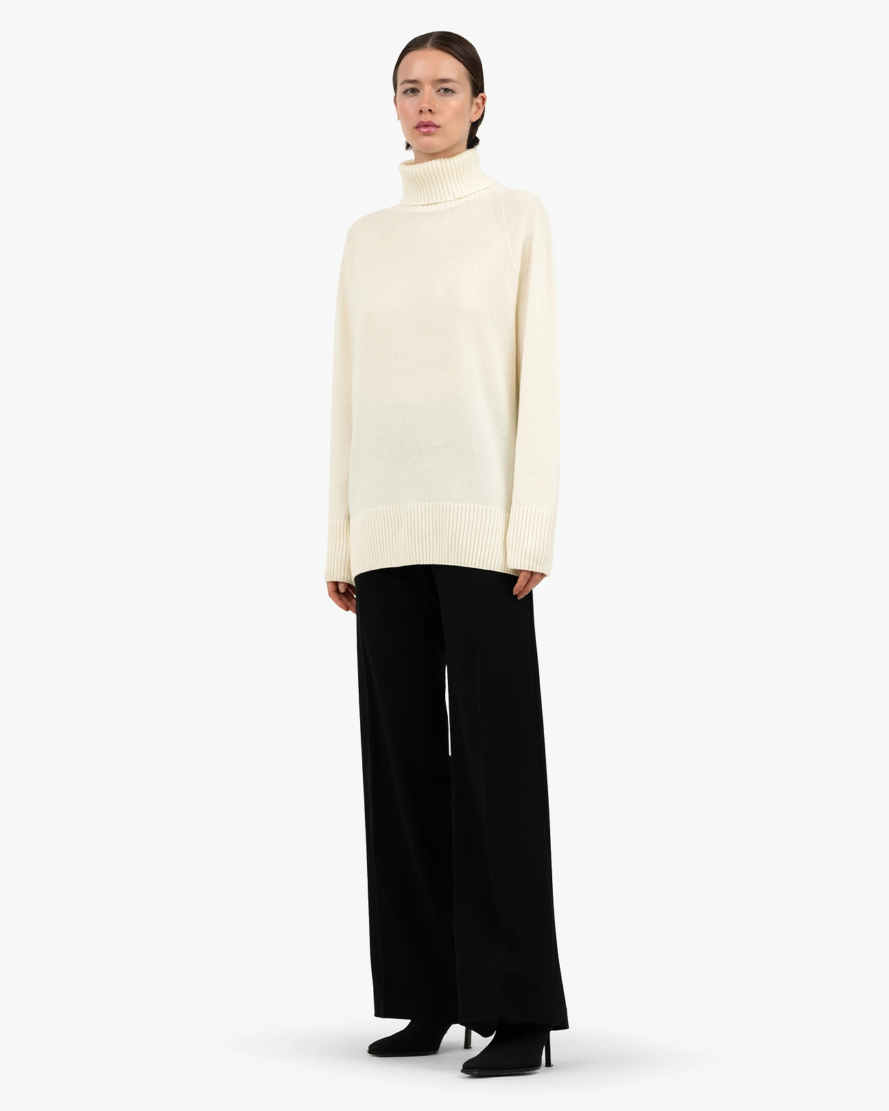 Women's Mosel Maxi Cashmere Turtleneck - White | MaisonCashmere