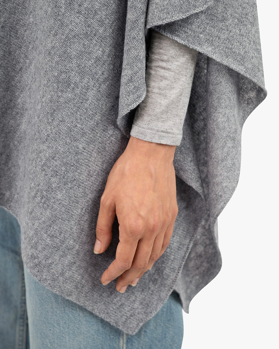 Essential Poncho - Medium Grey Cashmere