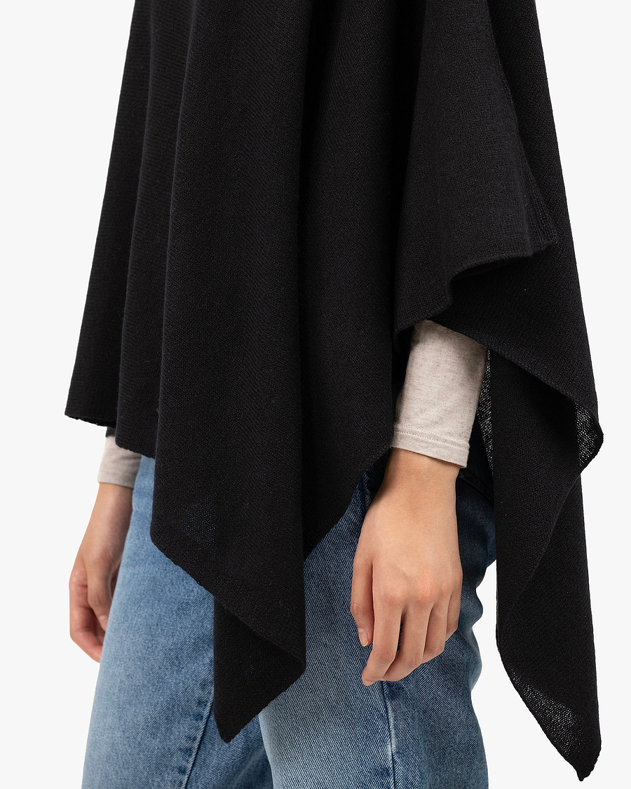 Essential Poncho - Black Cashmere