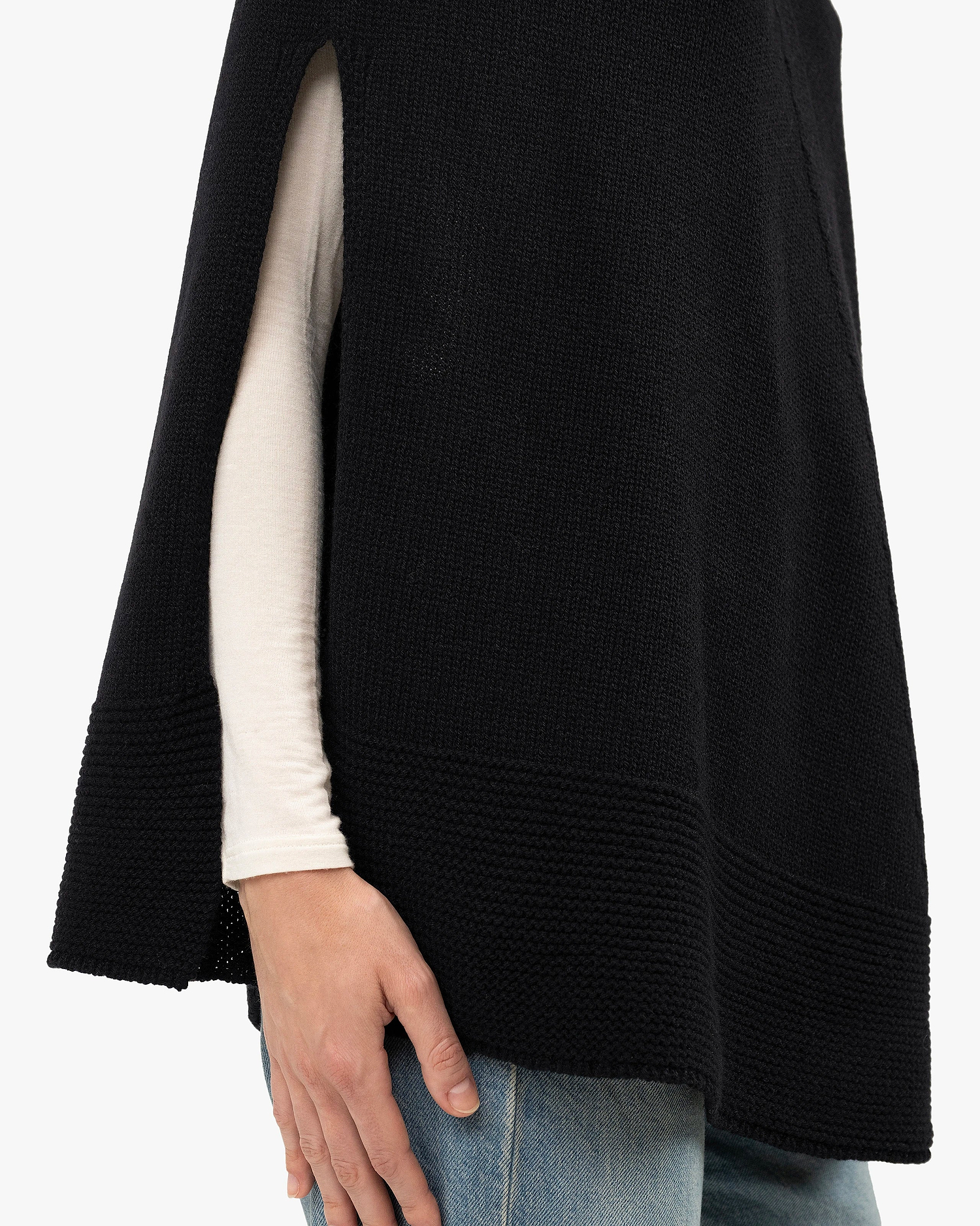 Selva Poncho - Black Cashmere