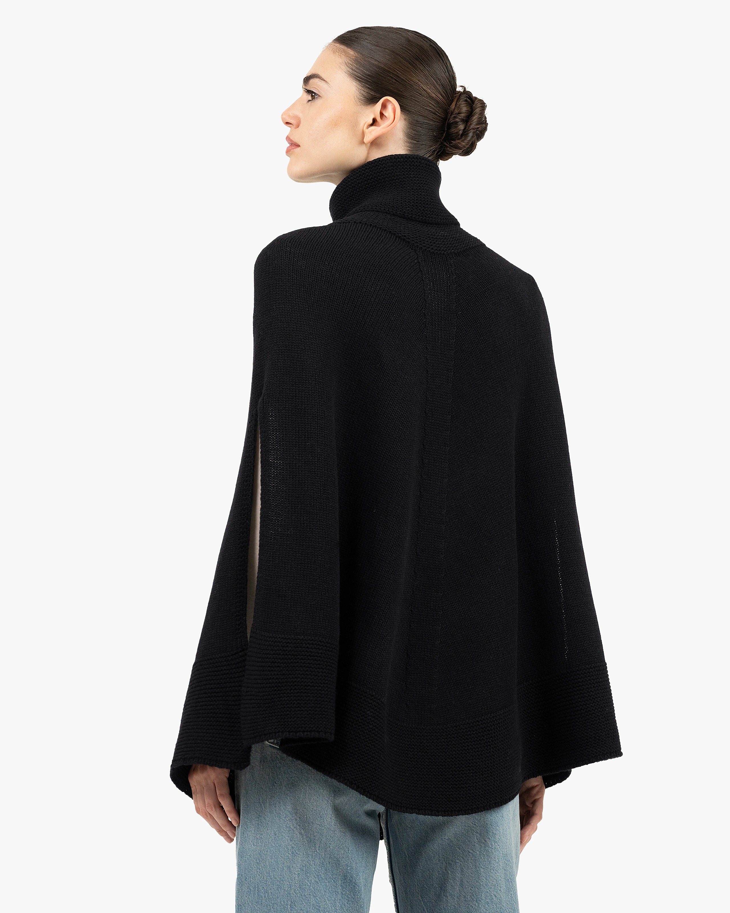 Selva Poncho - Black Cashmere