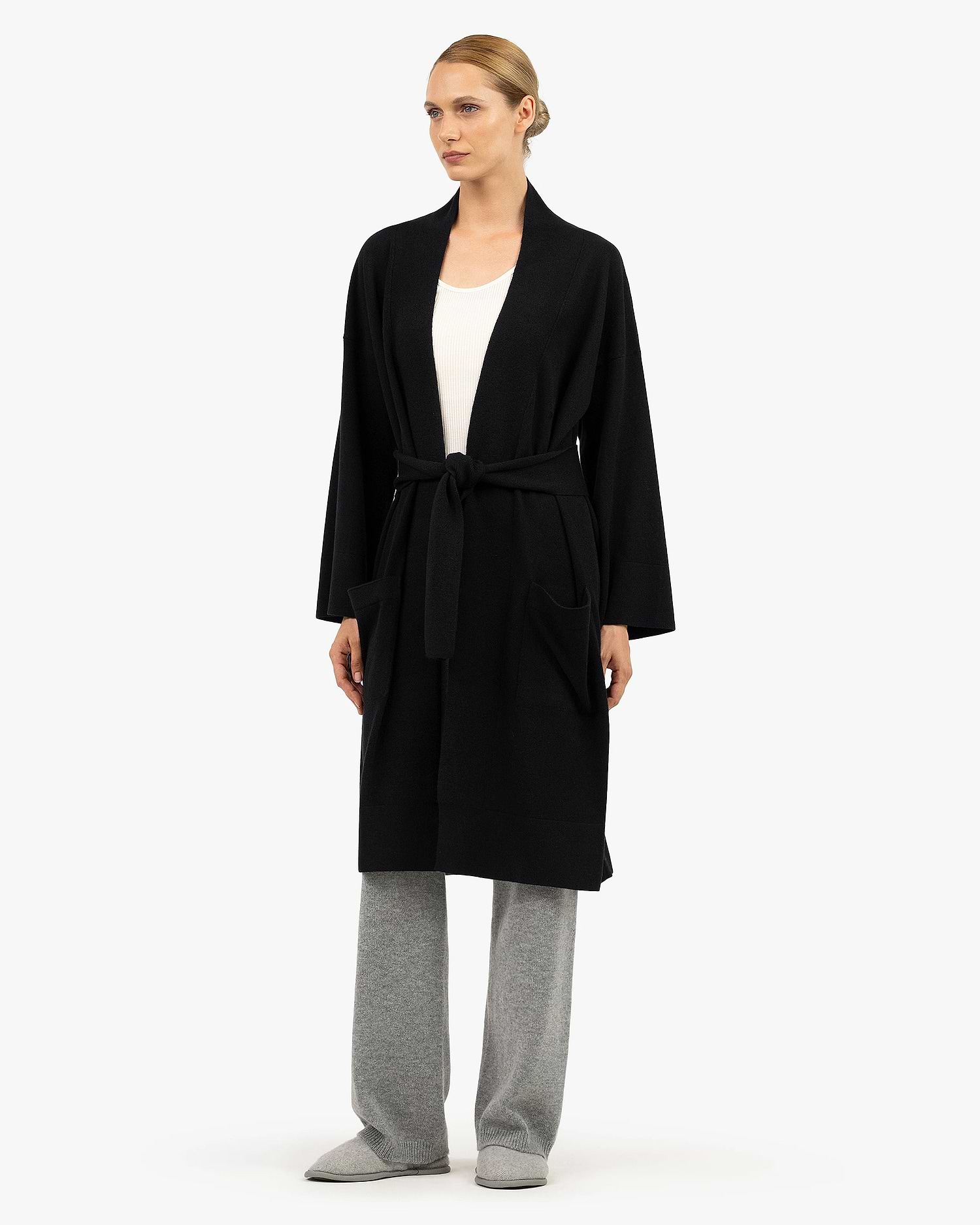 Women's Tha Cashmere Dressing Gown Black | MaisonCashmere Women's Tha Cashmere Dressing Gown Black | MaisonCashmere
