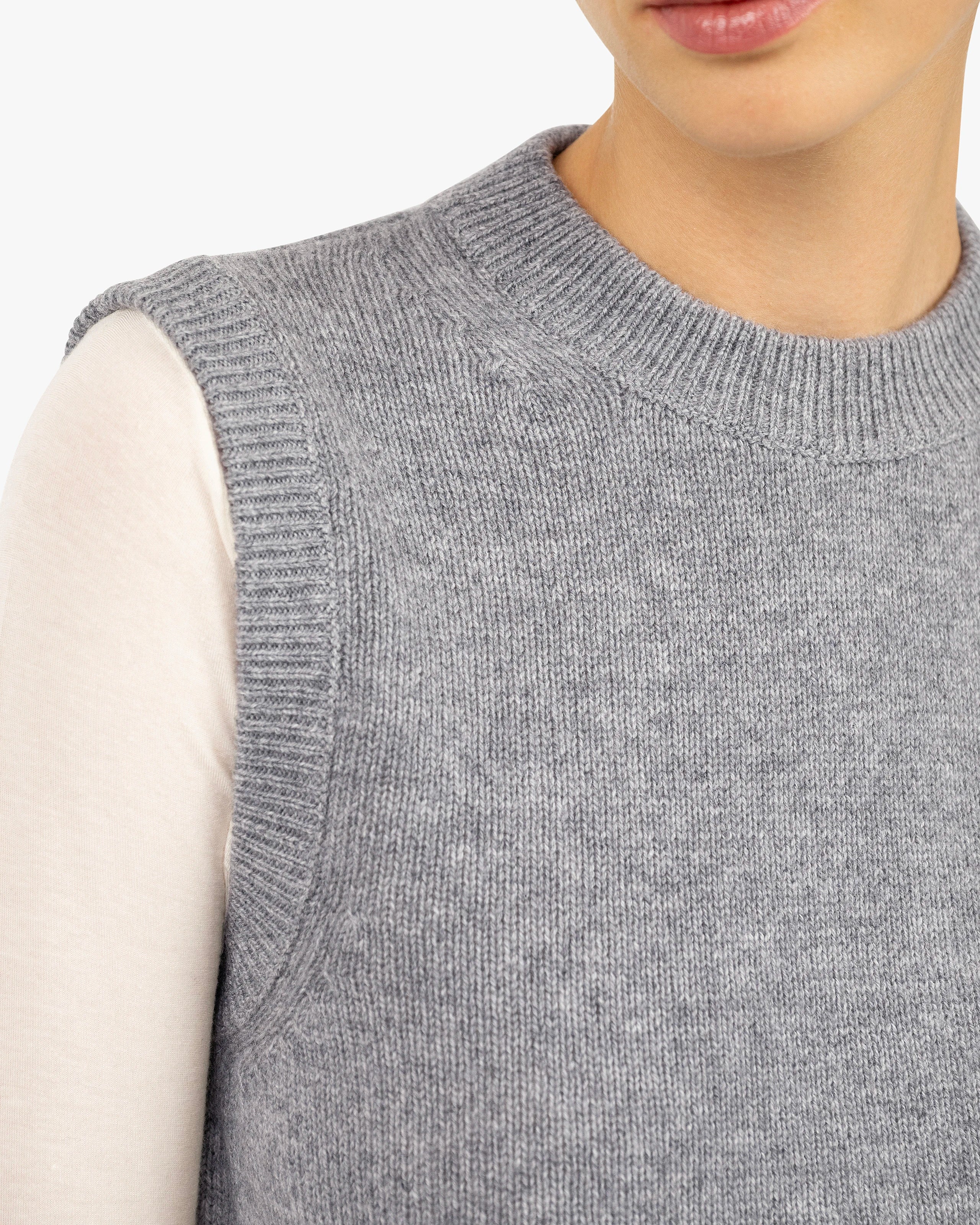 Sorapis Cropped Vest - Medium Grey Cashmere