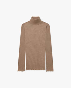 Pleated Turtleneck - Camel
