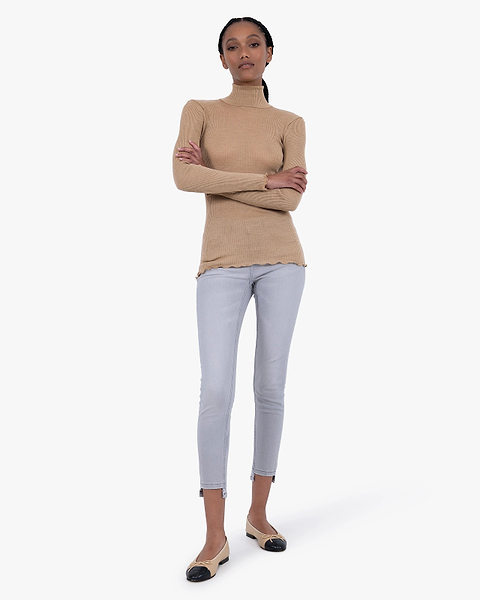 Pleated Turtleneck - Camel Merino / Seta