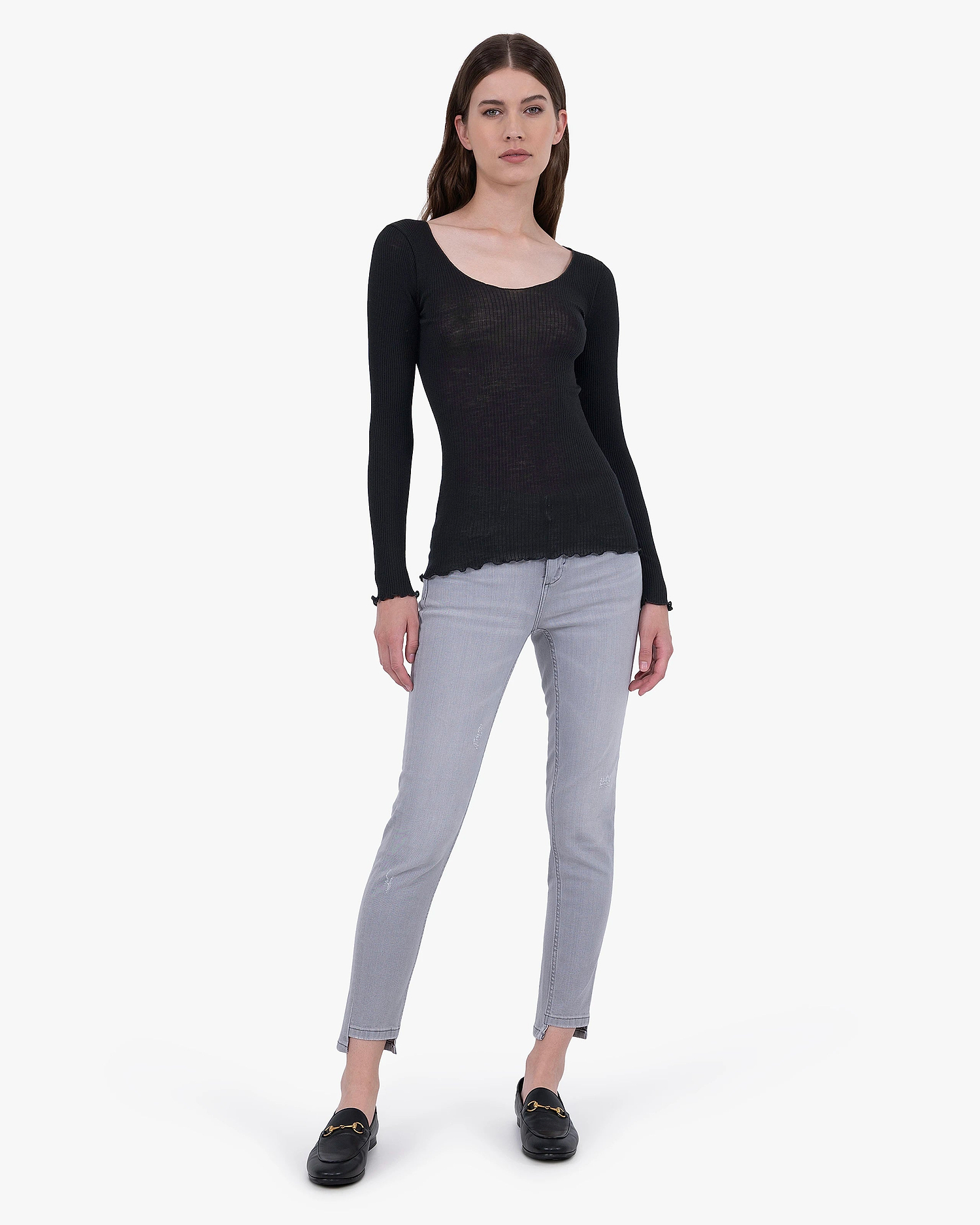 Pleated V-Neck - Black Merino / Seta