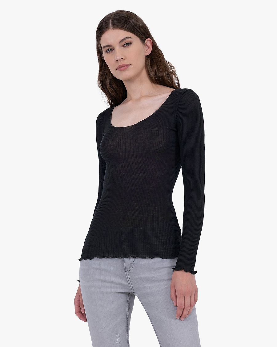 Pleated V-Neck - Black Merino / Seta