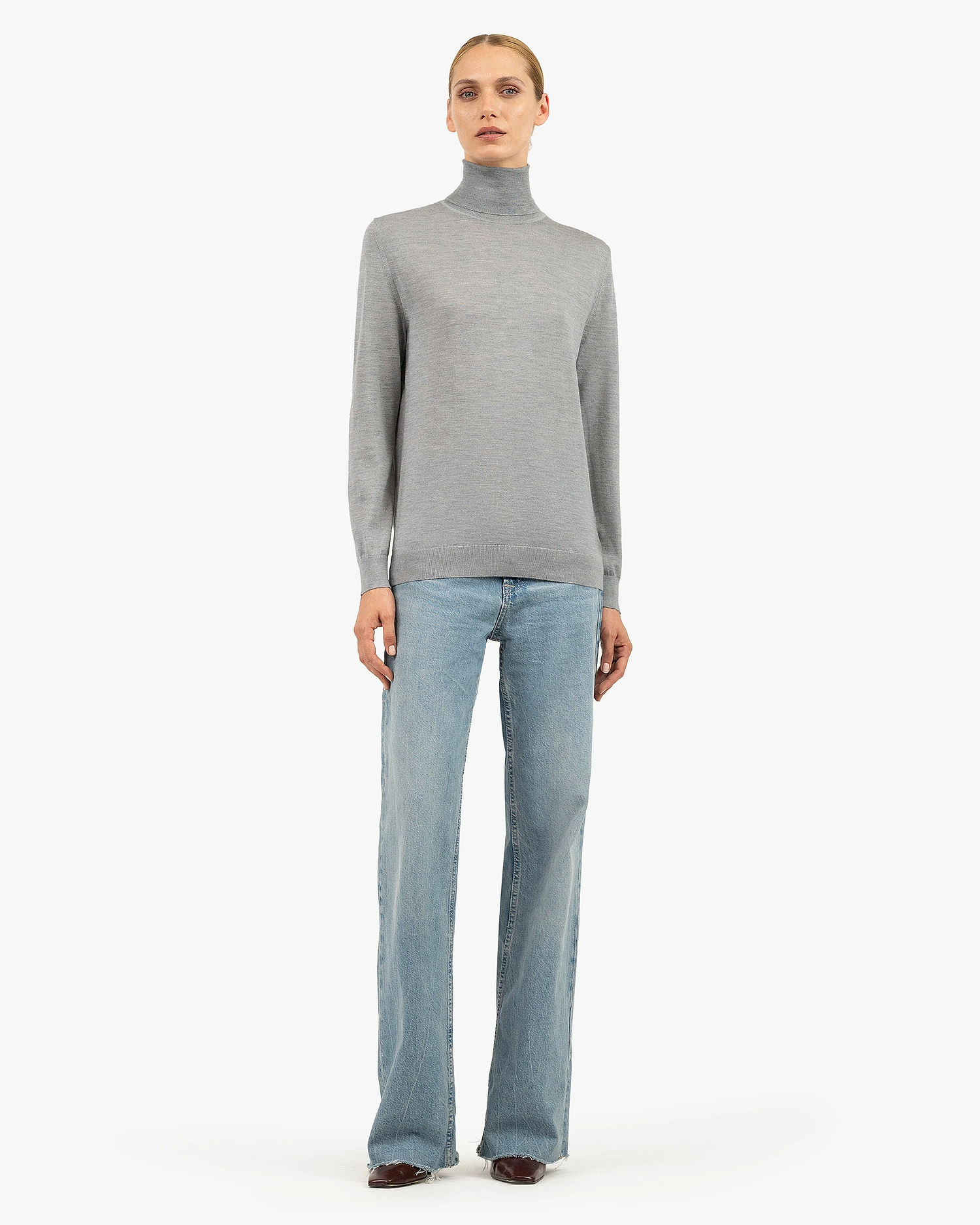 Women's Belvoir Turtleneck Sweater - Grey Cashmere / Seta