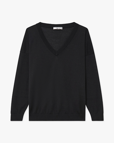 Women's Belvoir V-Neck Sweater - Black Cashmere / Seta