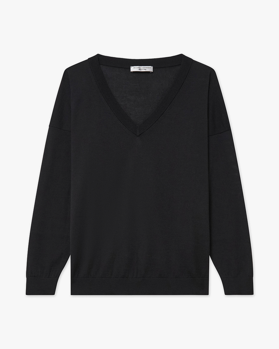 Women's Belvoir V-Neck Sweater - Black Cashmere / Seta