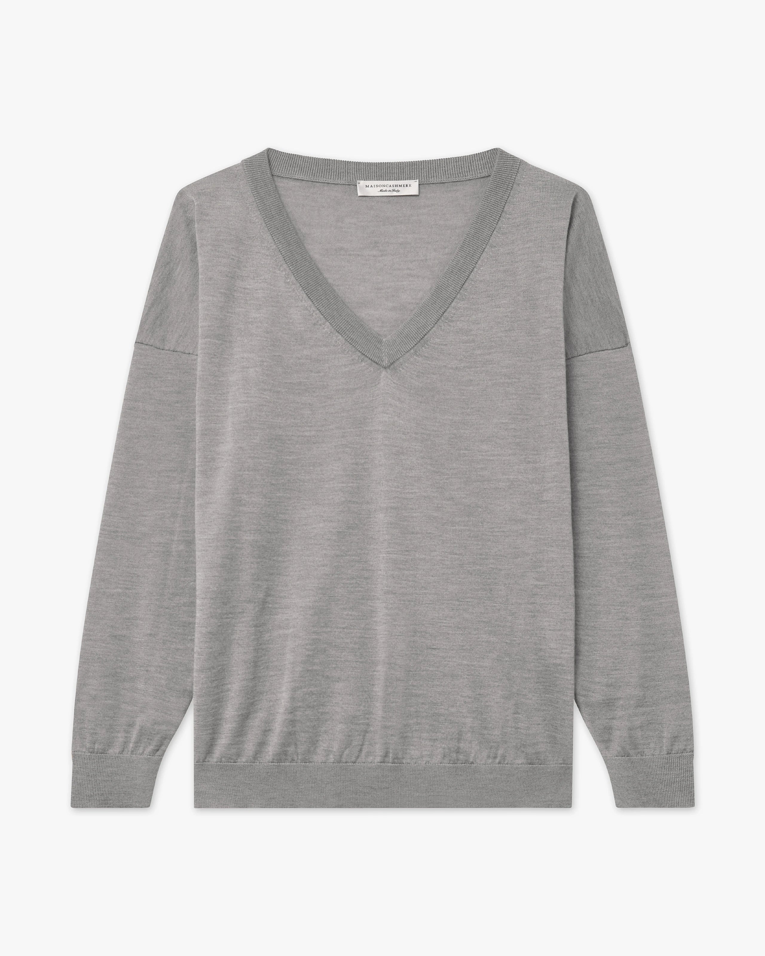 Women's Belvoir V-Neck Sweater - Grey Cashmere / Seta