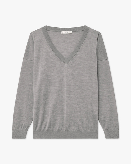 Women's Belvoir V-Neck Sweater - Grey Cashmere / Seta