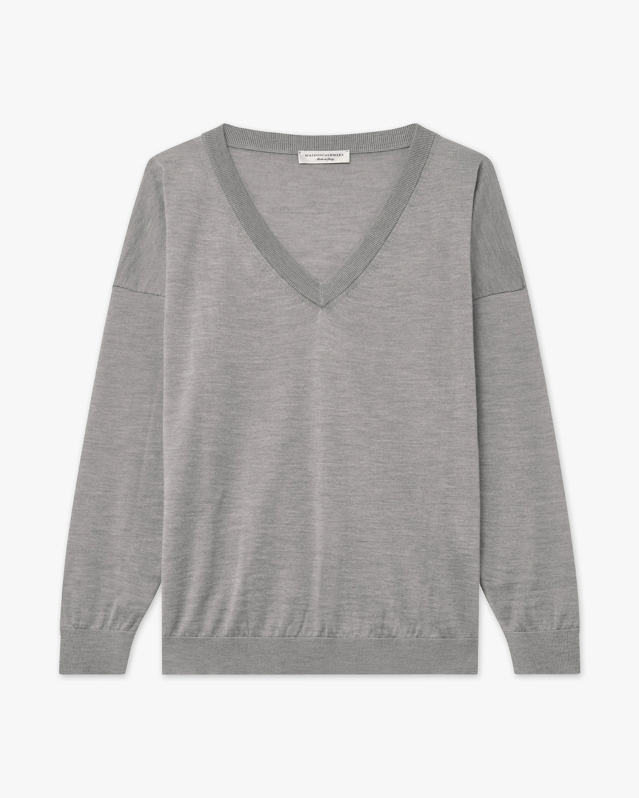 Women's Belvoir V-Neck Sweater - Grey Cashmere / Seta