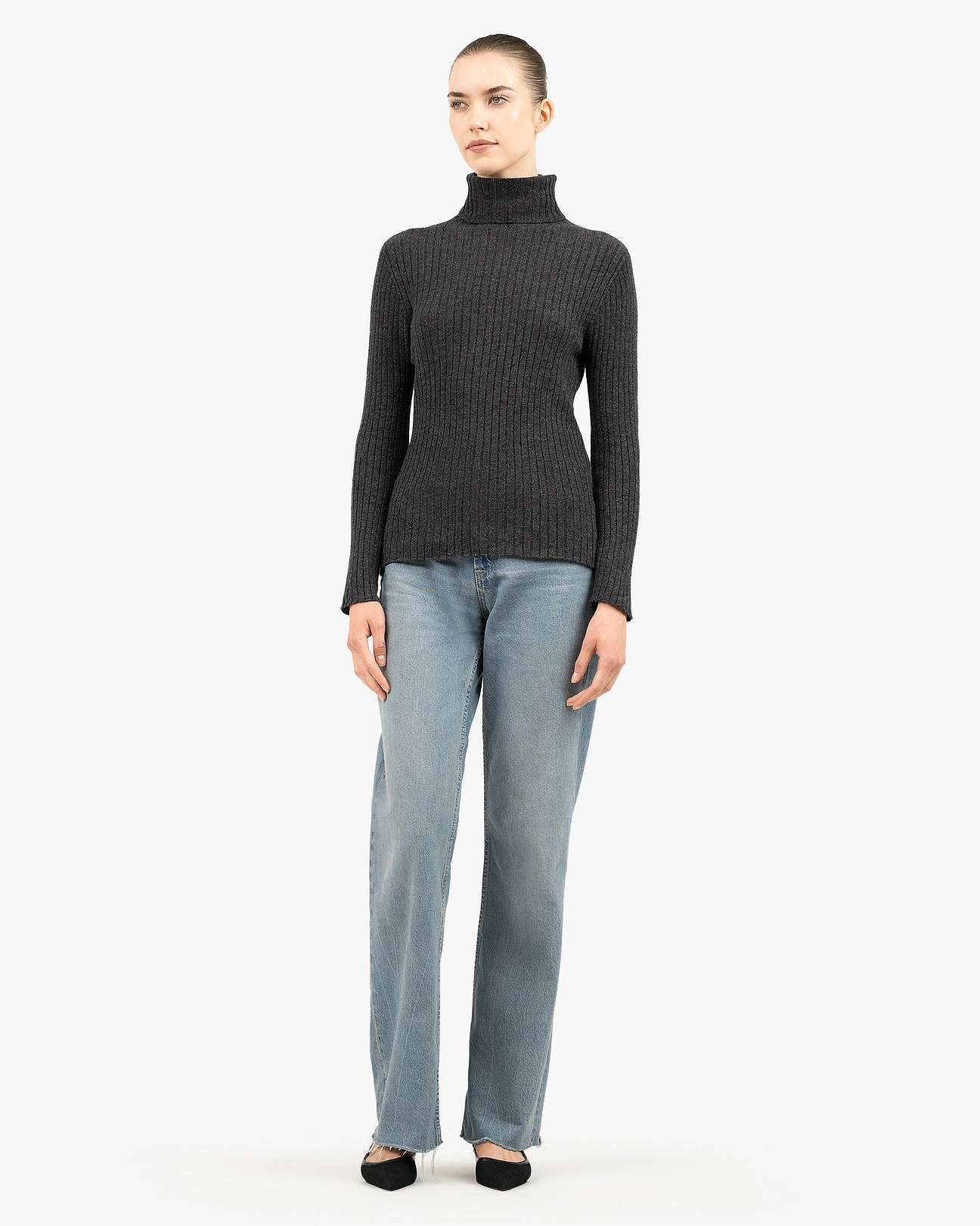 Women's Brera Cashmere Turtleneck Sweater - Charcoal | MaisonCashmere
