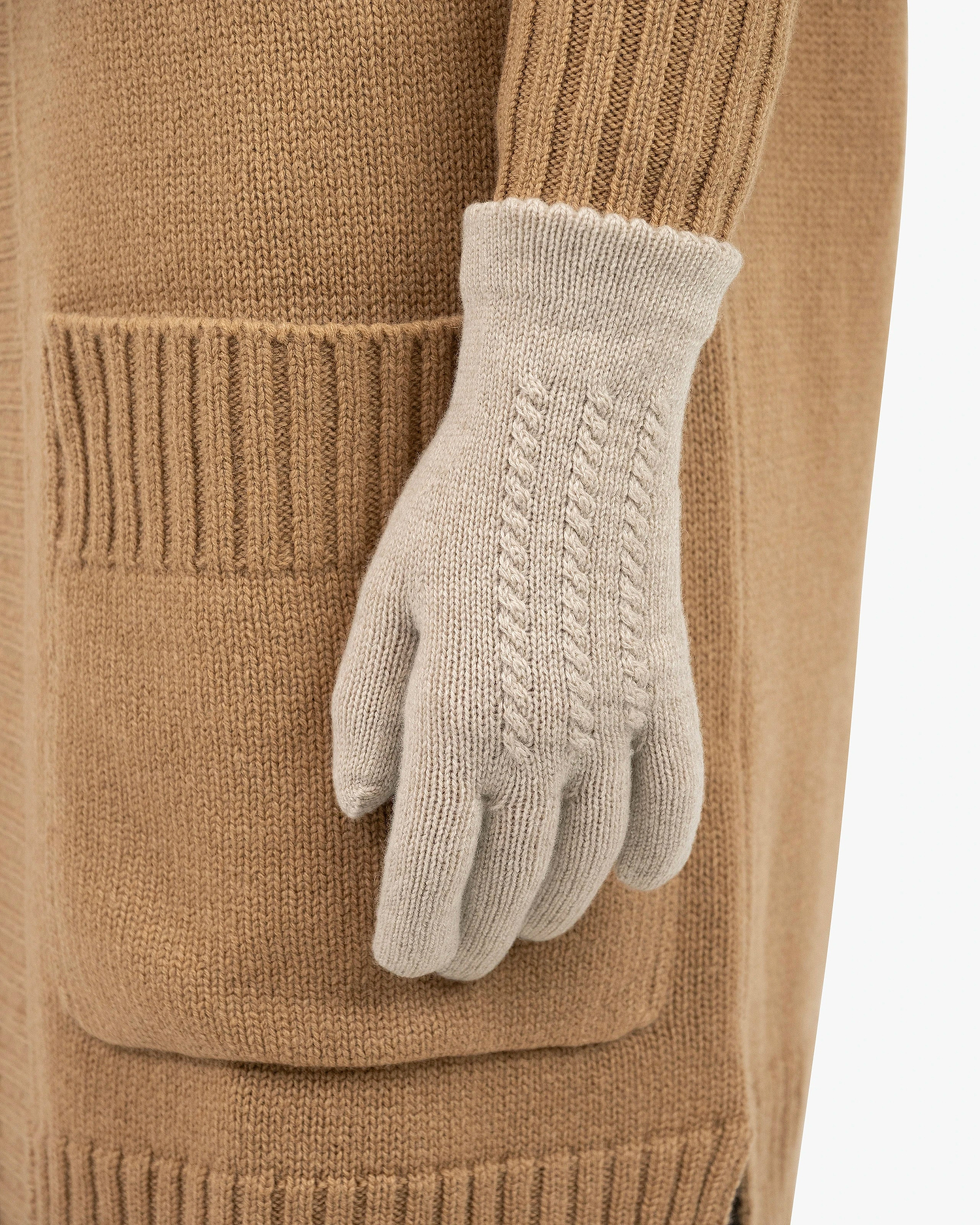 Cable Knit Gloves - Beige Cashmere