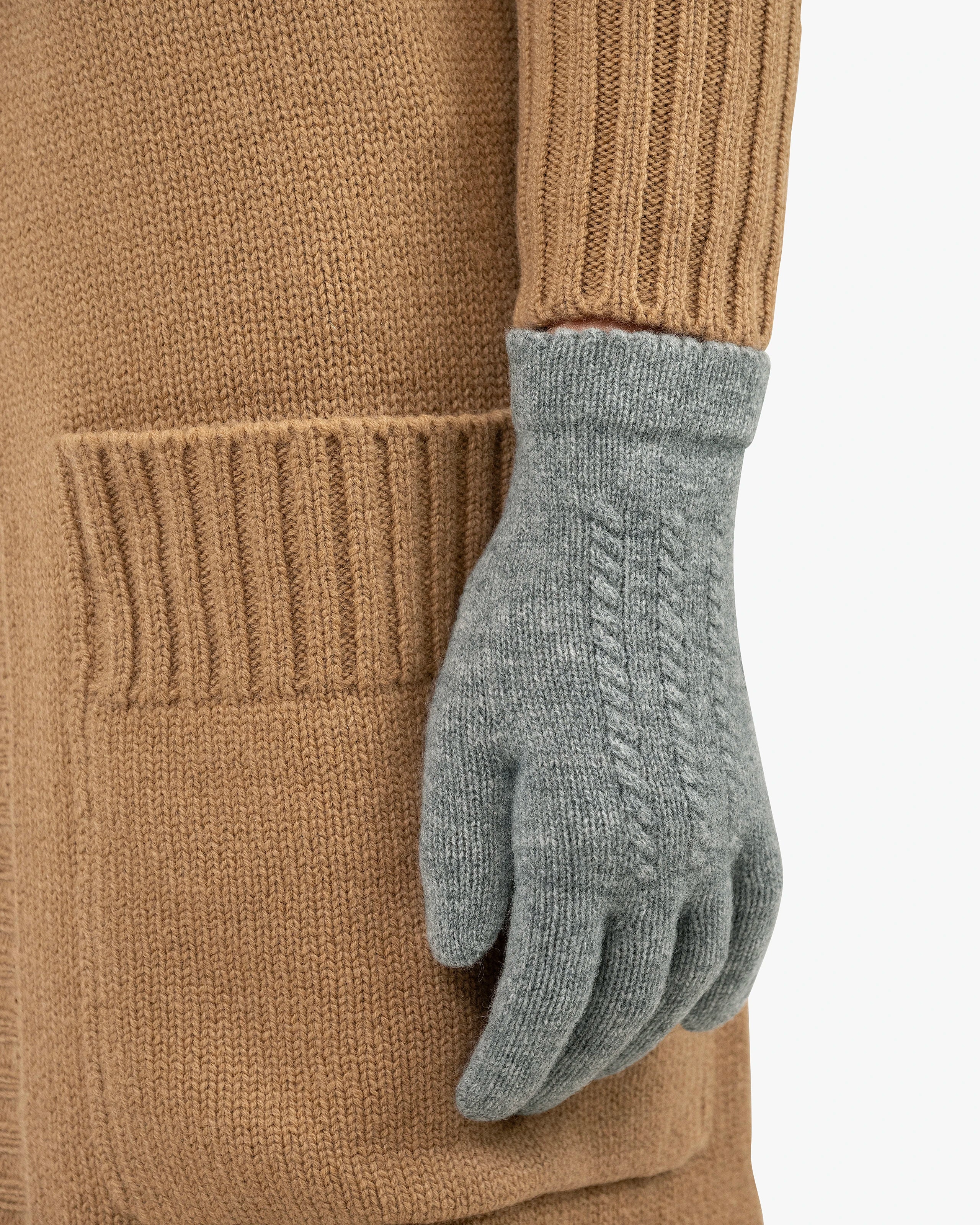 Cable Knit Gloves - Medium Grey Cashmere