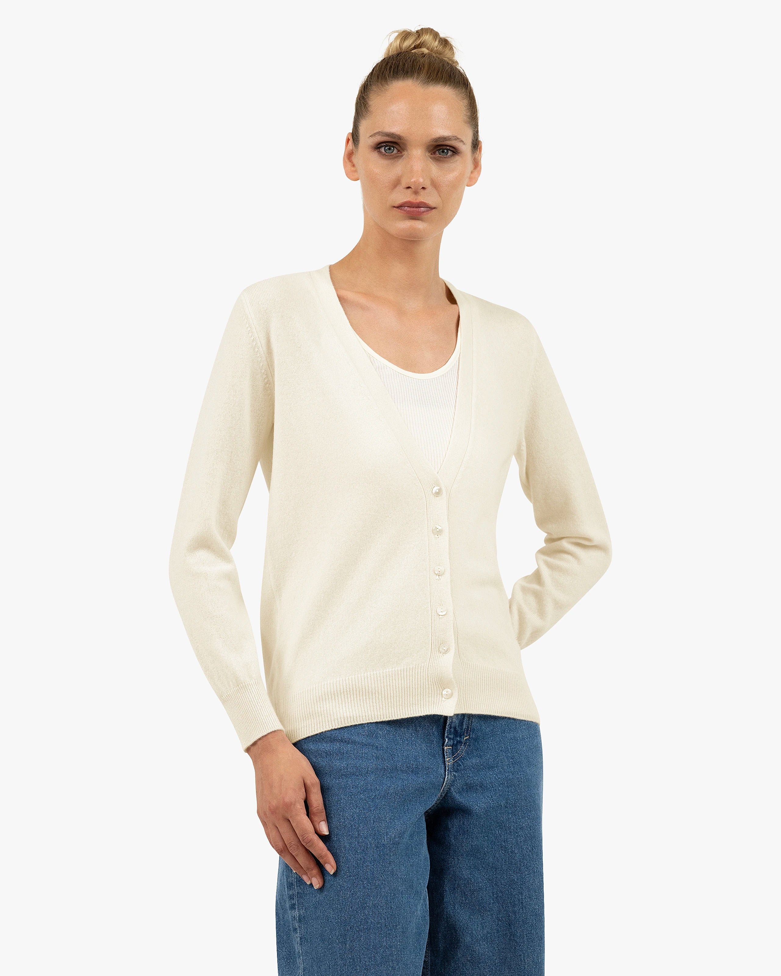 Women's Essential V-Neck Cardigan - White Cashmere