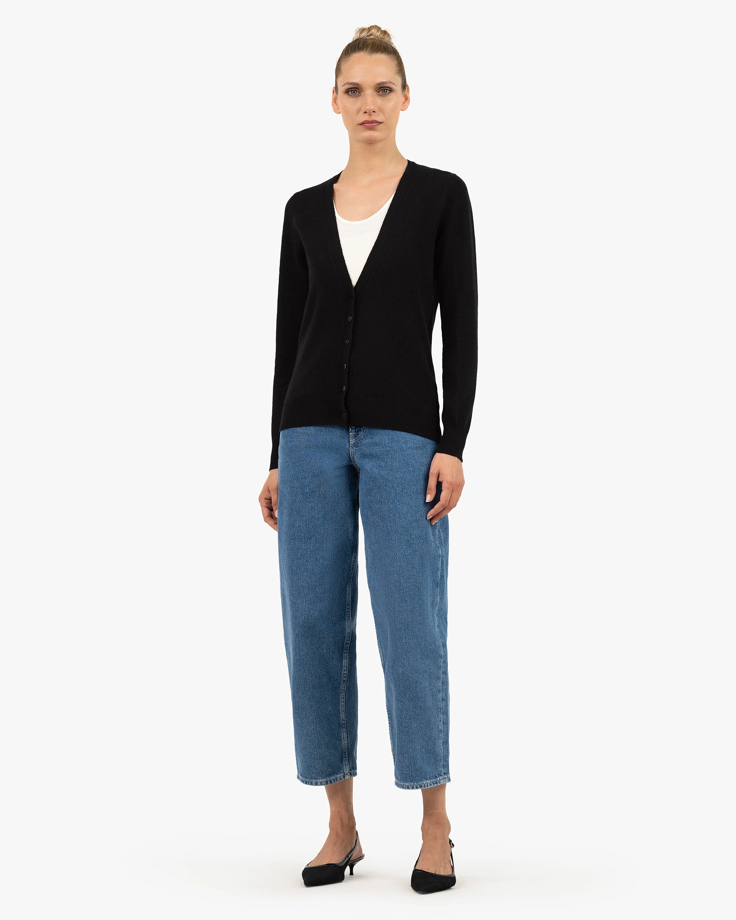 Women's Essential V-Neck Cardigan - Black Cashmere