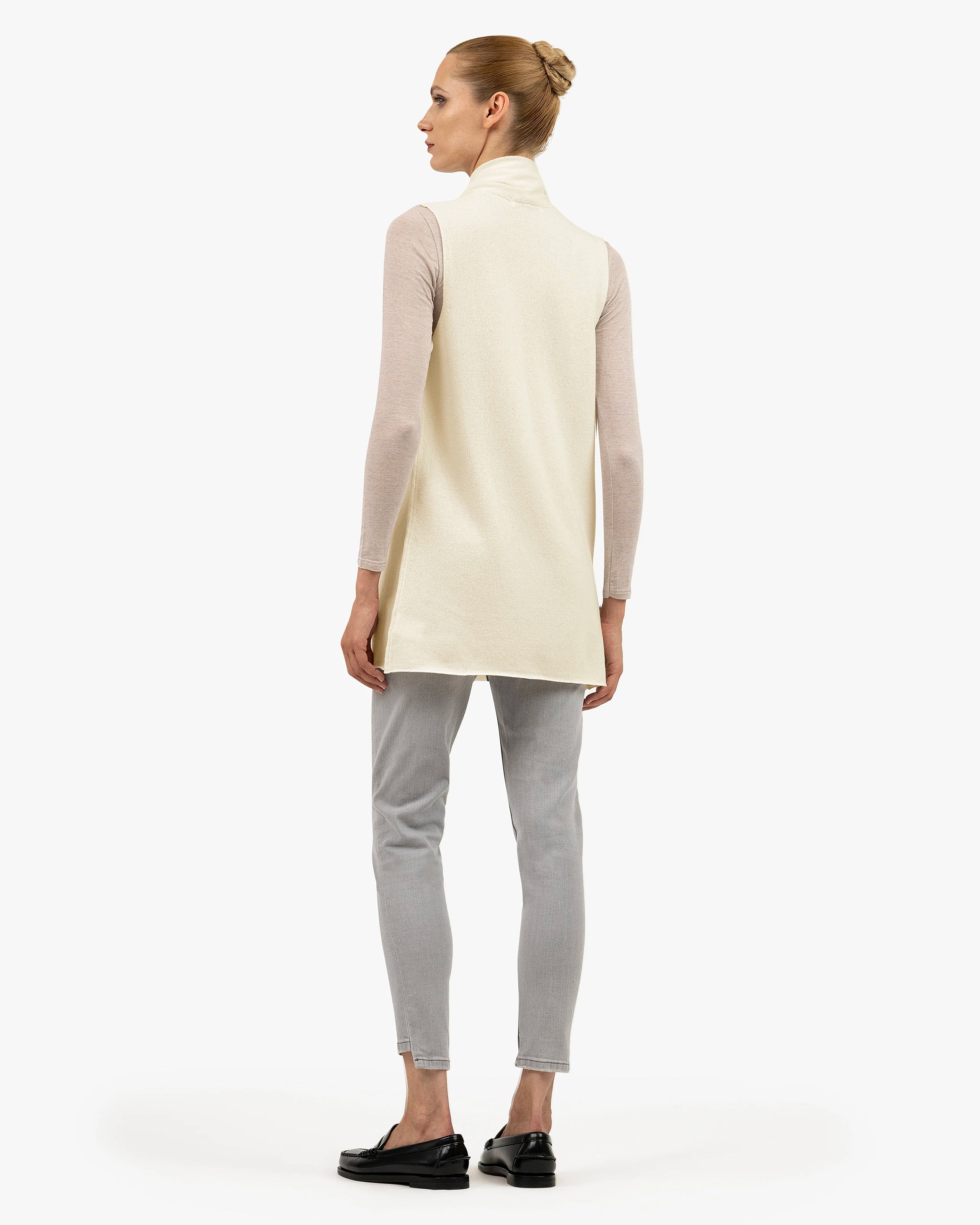 Essential Sleeveless Cardigan - White Cashmere