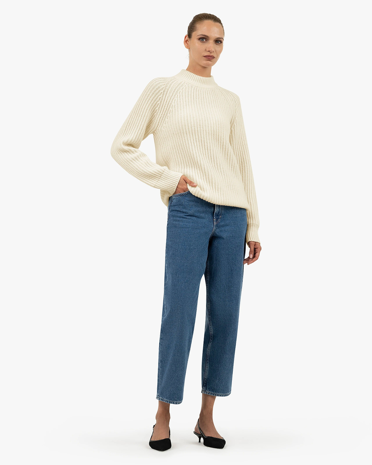 SCANDREWS ホワイト M セーター Celerina Cashmere Crew Neck Sweater - White | MaisonCashmere